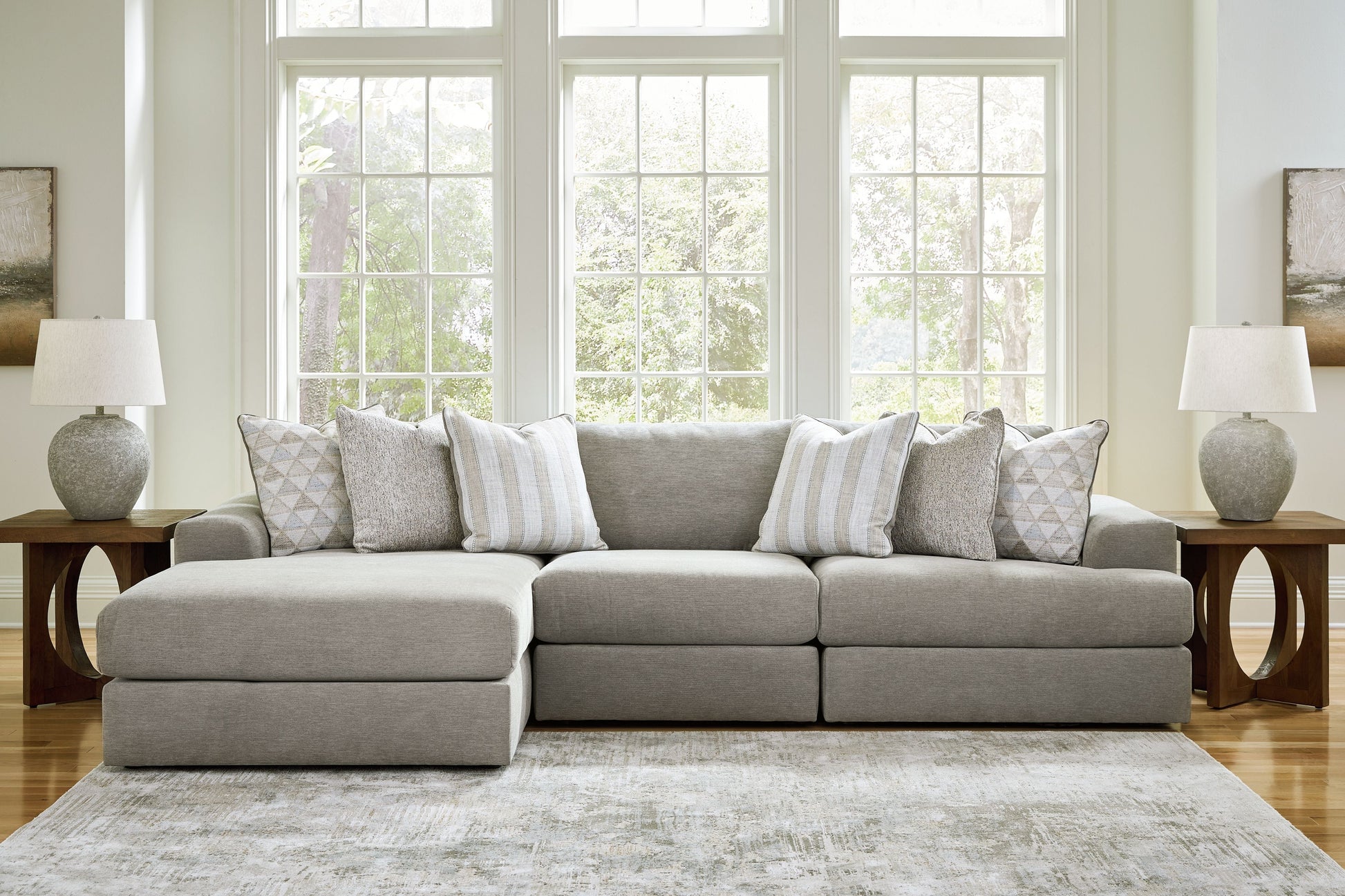 Signature Design by Ashley® Avaliyah - Sectional | Meri Furniture