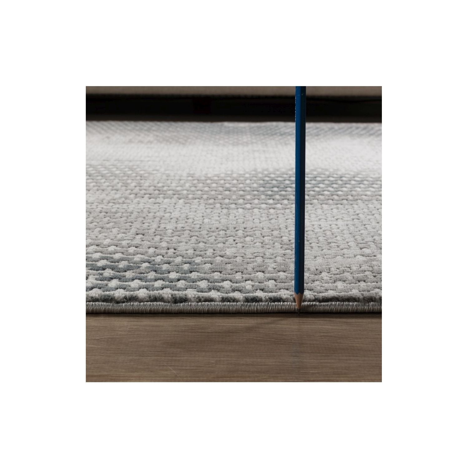 Geometrix - 5'3" X 7'3" Area Rug, Geometric 3D Effect - Ivory / Gray