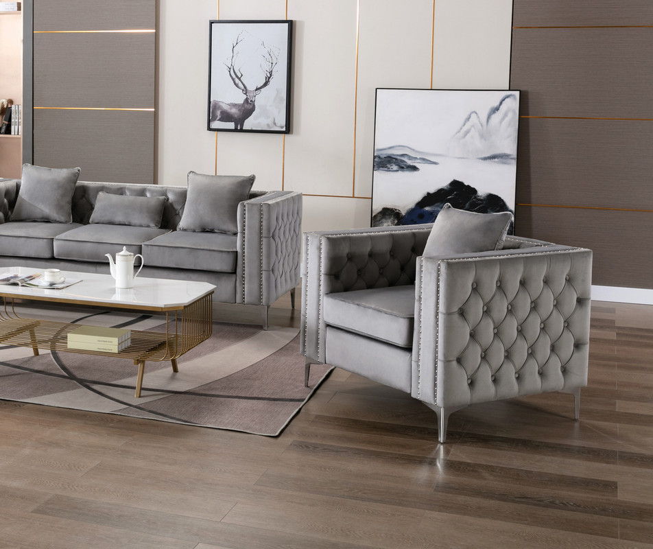Lorreto 40"W Gray Velvet Chair
