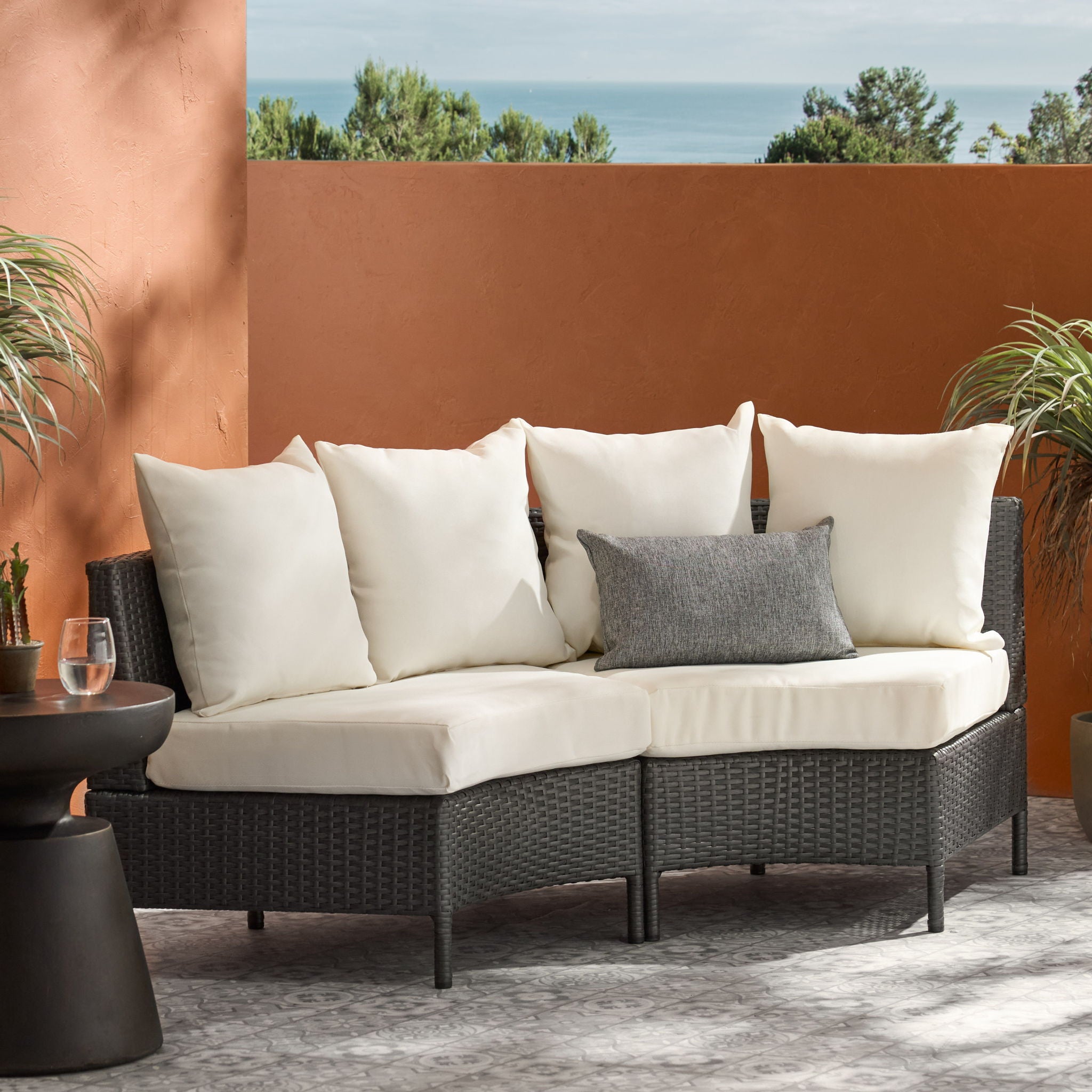 Pt Limon - Modern Outdoor Single Sofa