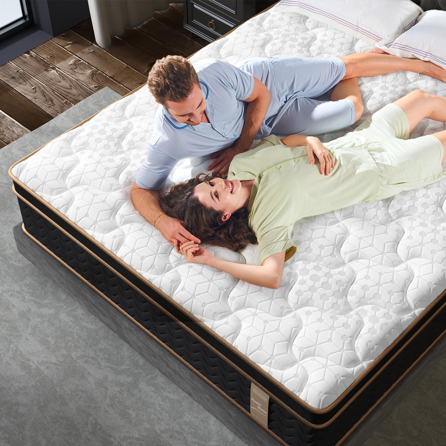 Plush Hybrid Mattresses With Gel Memory Foam, Individual Pocket Spring Motion Isolation Edge Support