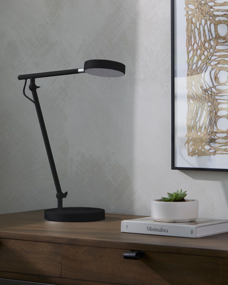 Bronwen Accent Table Lamp