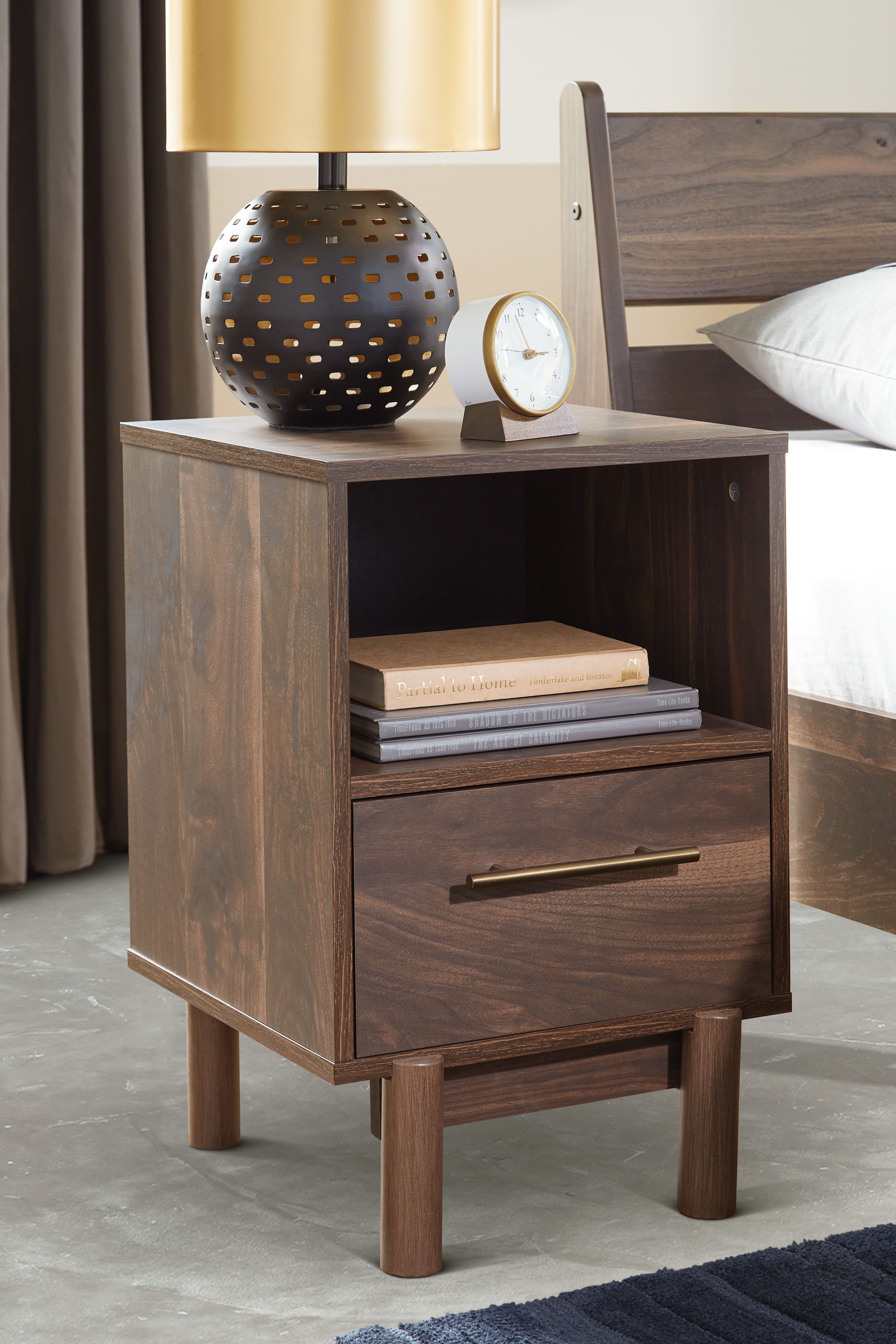Signature Design by Ashley® Calverson - Mocha - One Drawer Night Stand - Medium | Meri Furniture