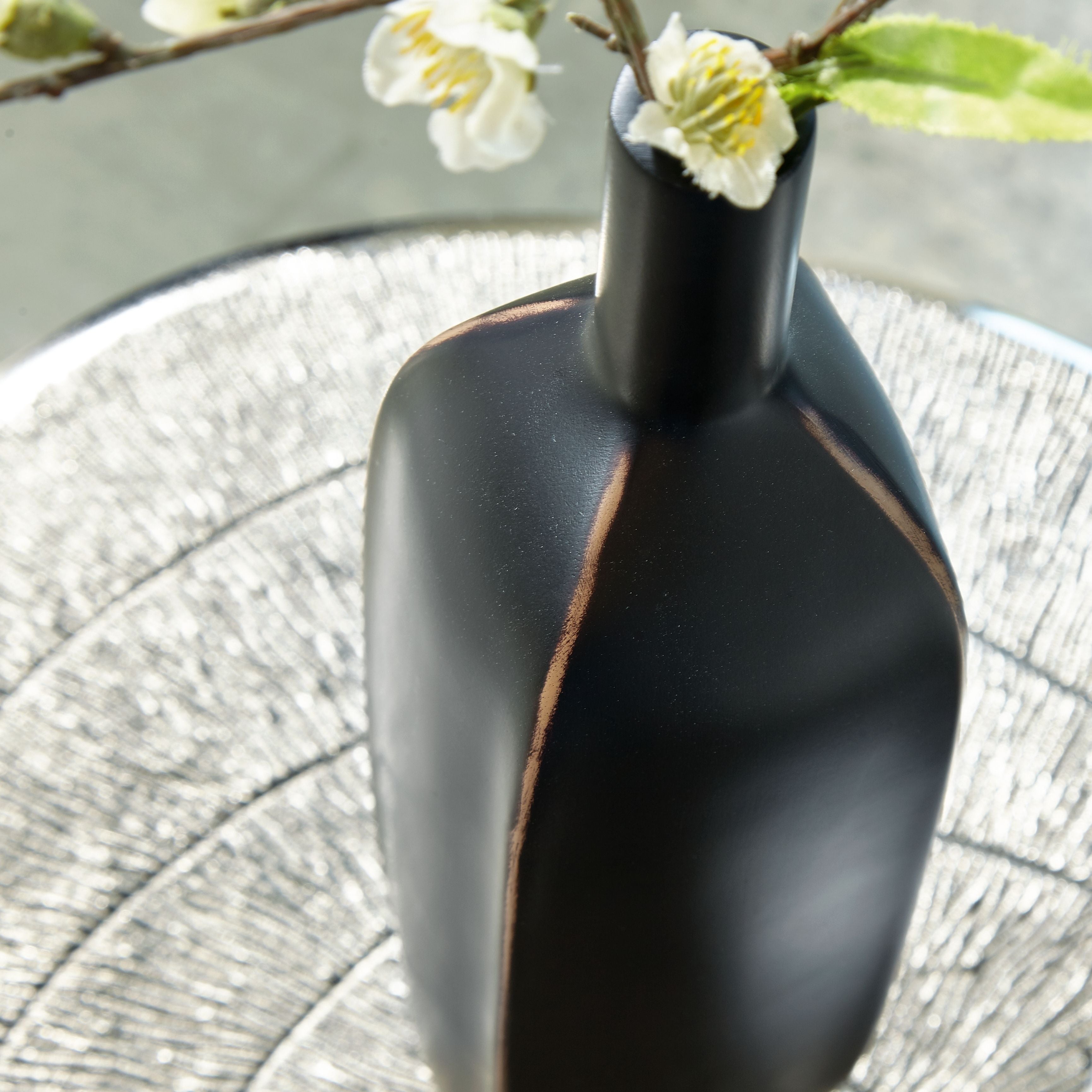 Signature Design by Ashley® Rhaveney - Vase - Large | Meri Furniture