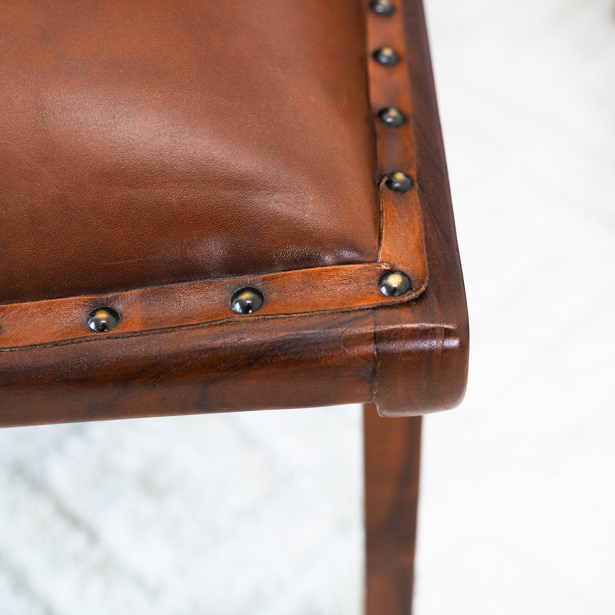 Everett - Lounge Chair - Tan