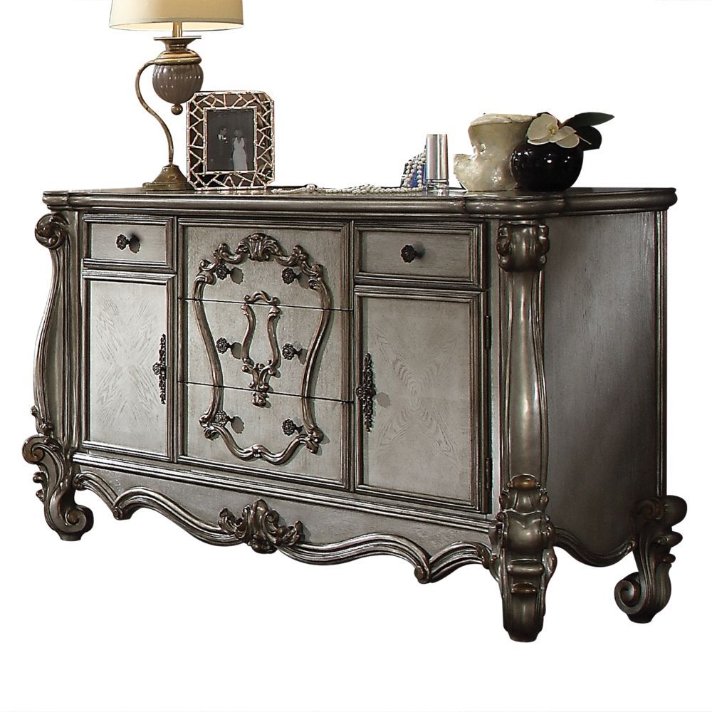 ACME The Versailles dresser is the perfect accent to create the style of royalty your bedroom has been needing. | Meri Furniture