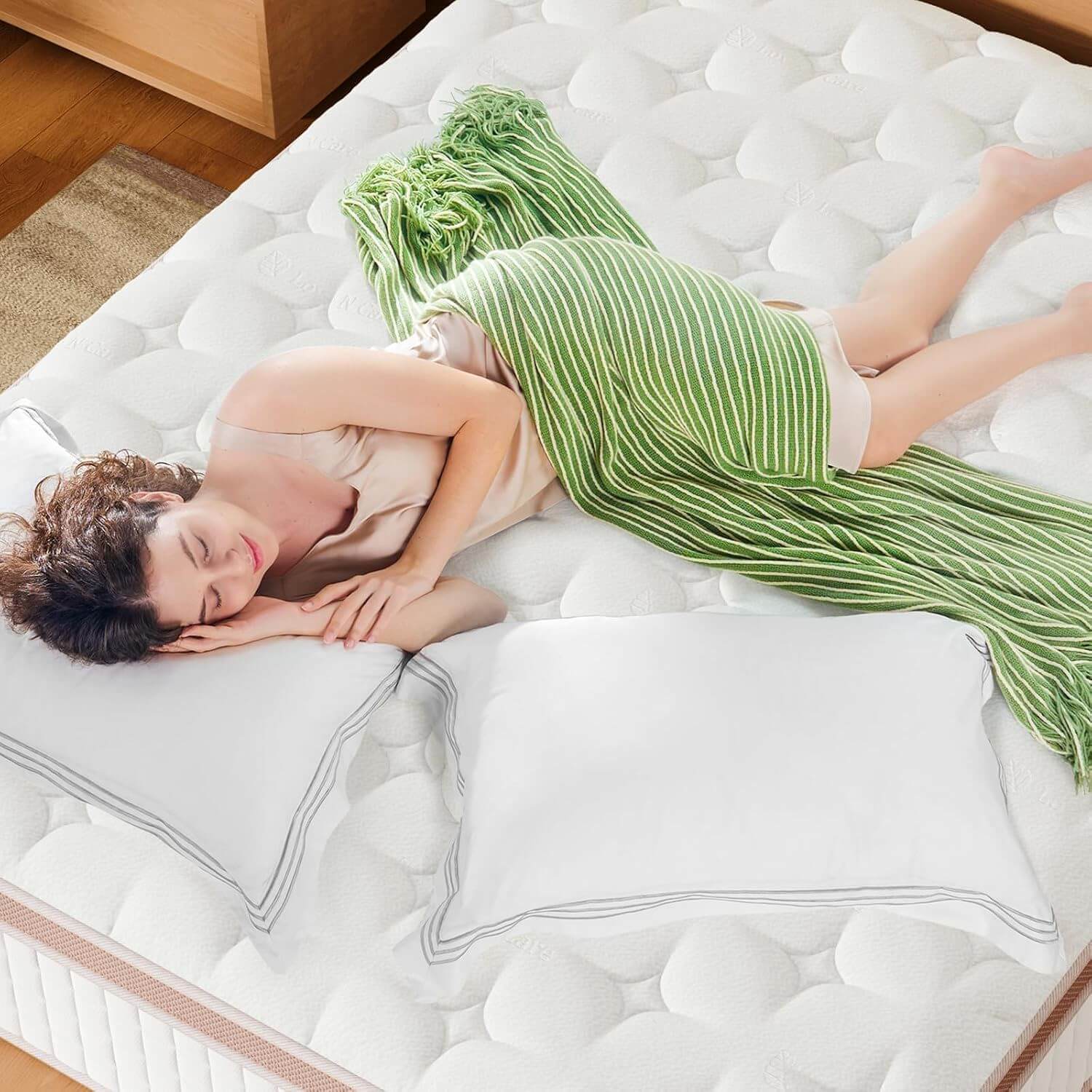 14" , Firm Hybrid Mattress, Gel Memory Foam & Pocket Springs, Pressure Relief, Motion Isolation, Ergonomic Bed - White - King