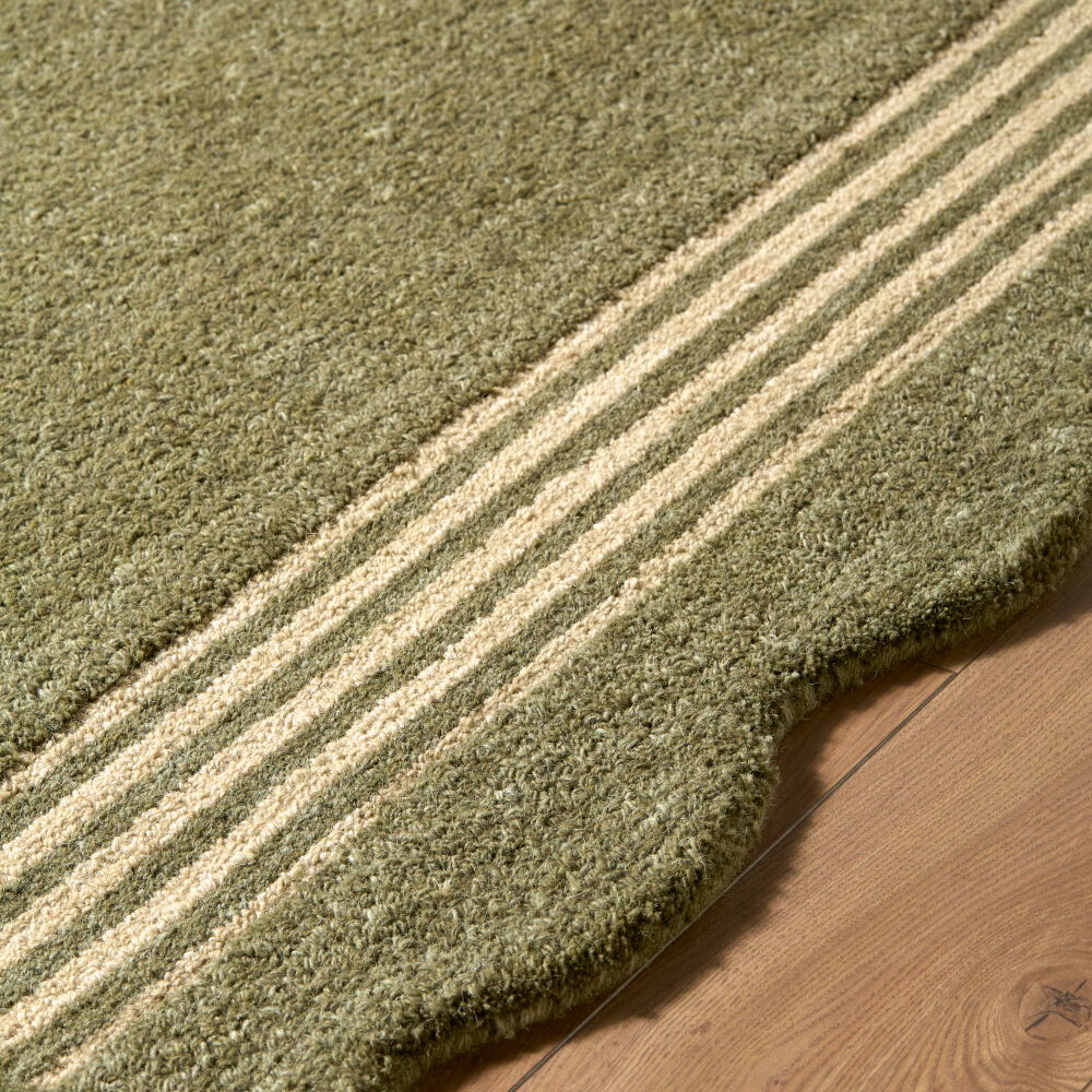Scalloped Handmade Rug