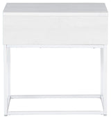 Deznee - White - Rectangular End Table