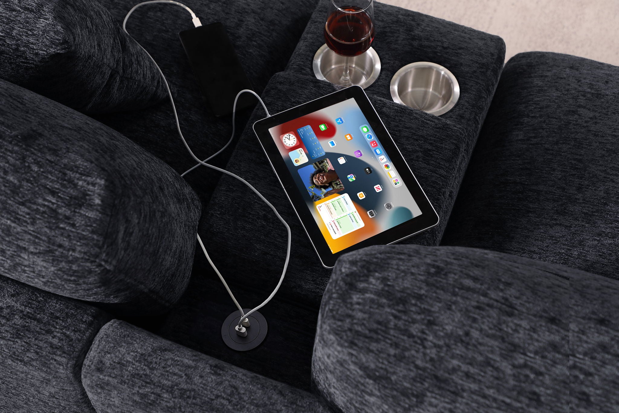 Celine - Chenille Fabric Corner Sectional Sofa With Right-Facing Chaise, Cupholders, And Charging Ports