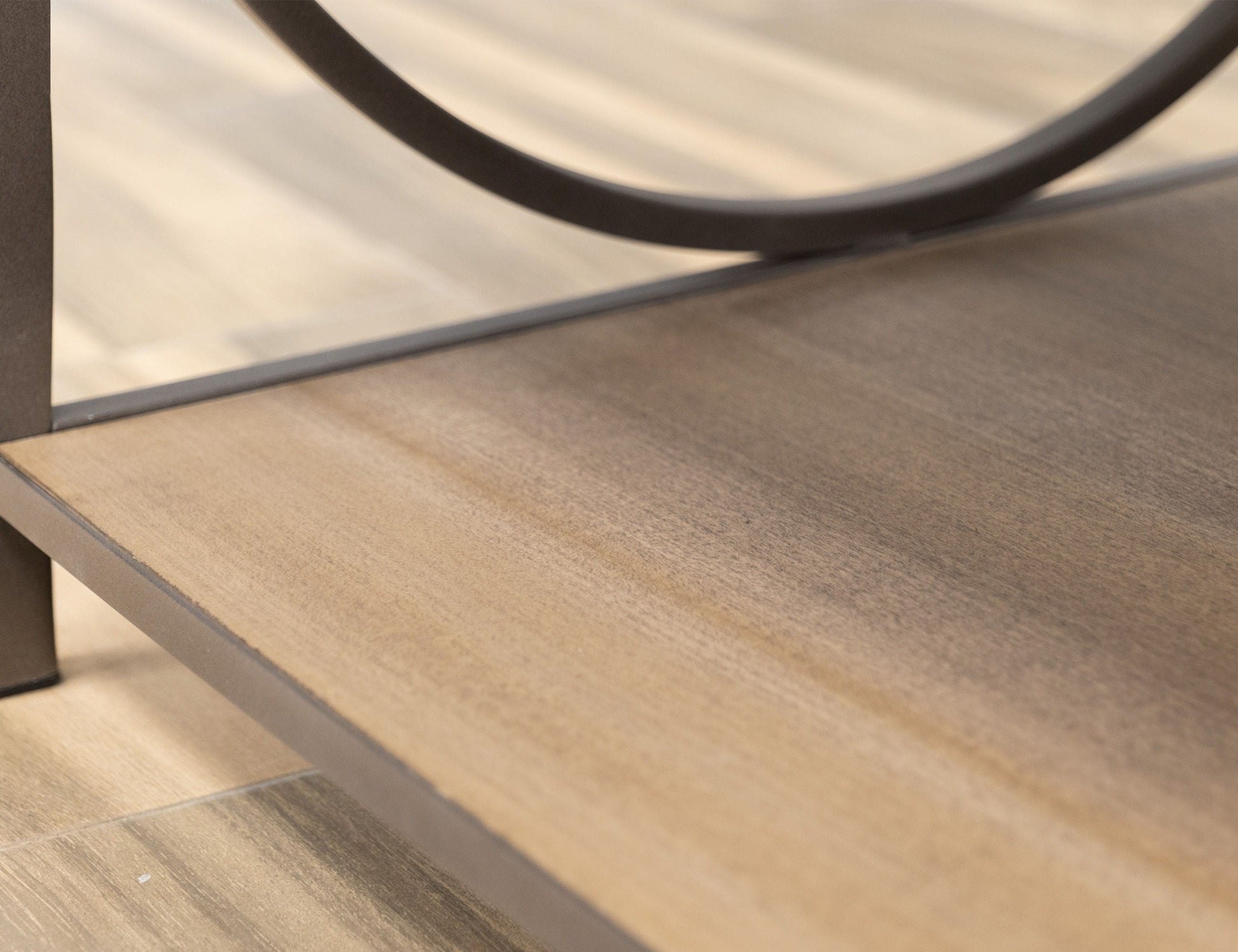 International Furniture Direct Zandria - End Table - Peanut | Meri Furniture