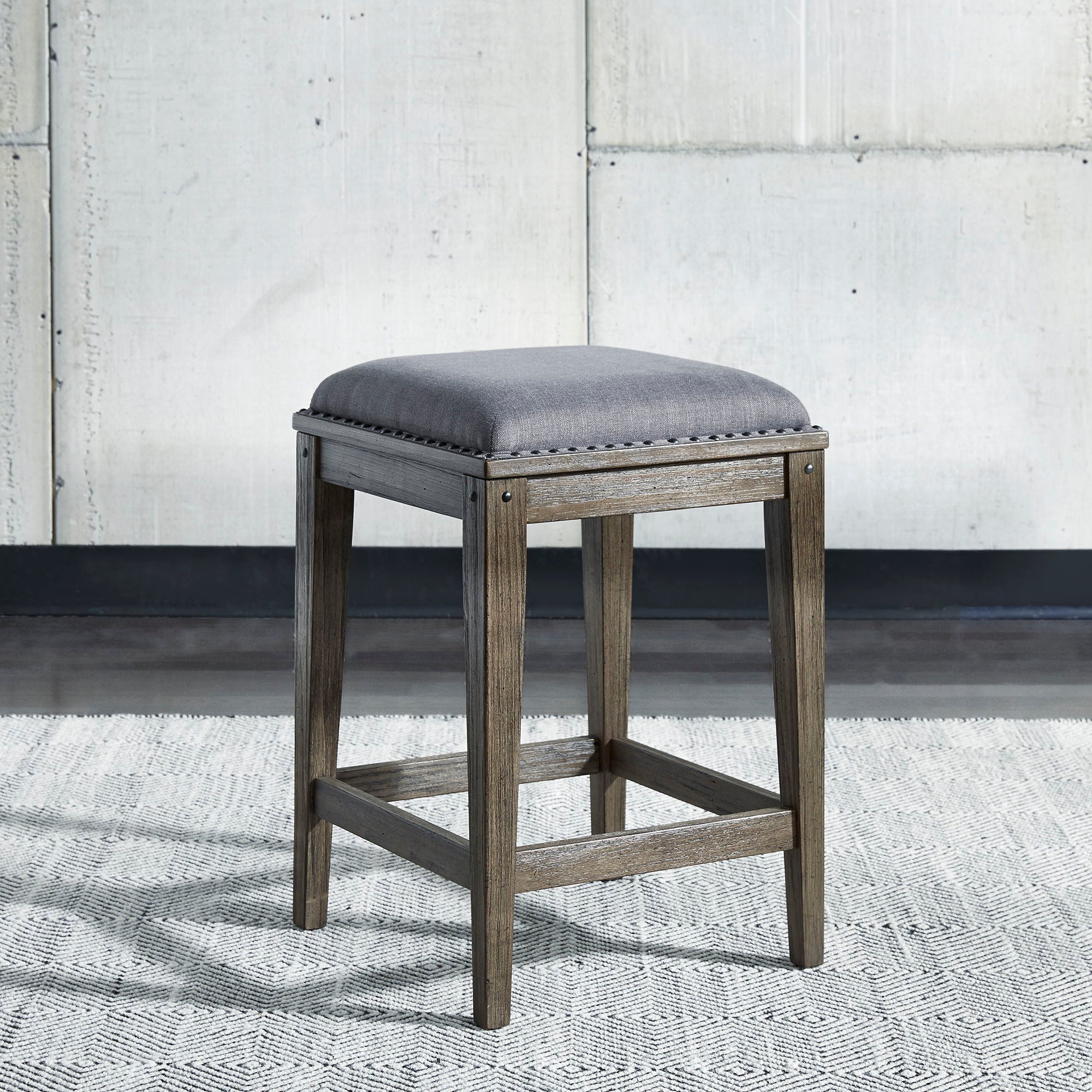 Liberty Furniture Sonoma Road - Upholstered Console Stool - Weathered Beaten Bark | Meri Furniture
