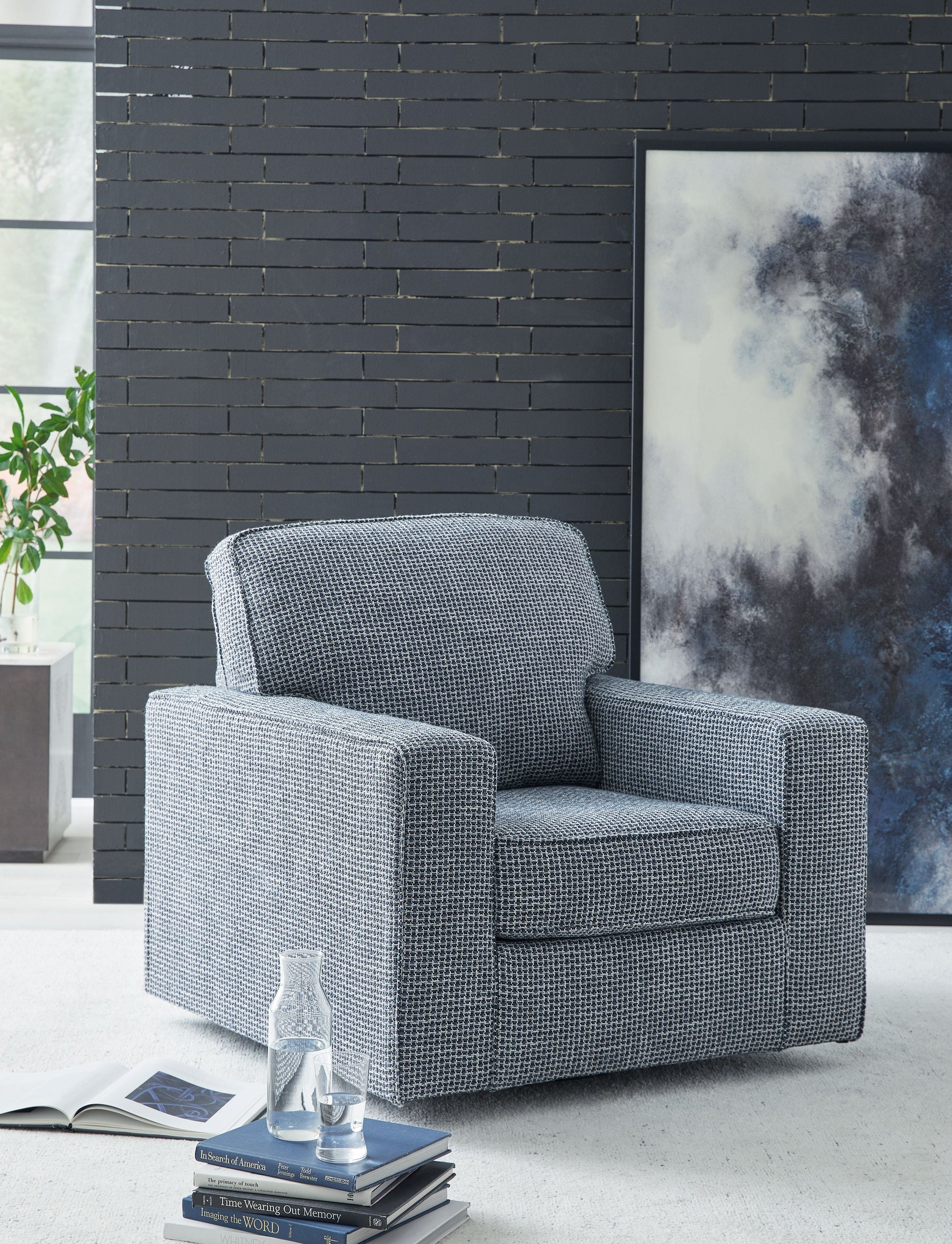 Signature Design by Ashley® Olwenburg - Swivel Accent Chair | Meri Furniture