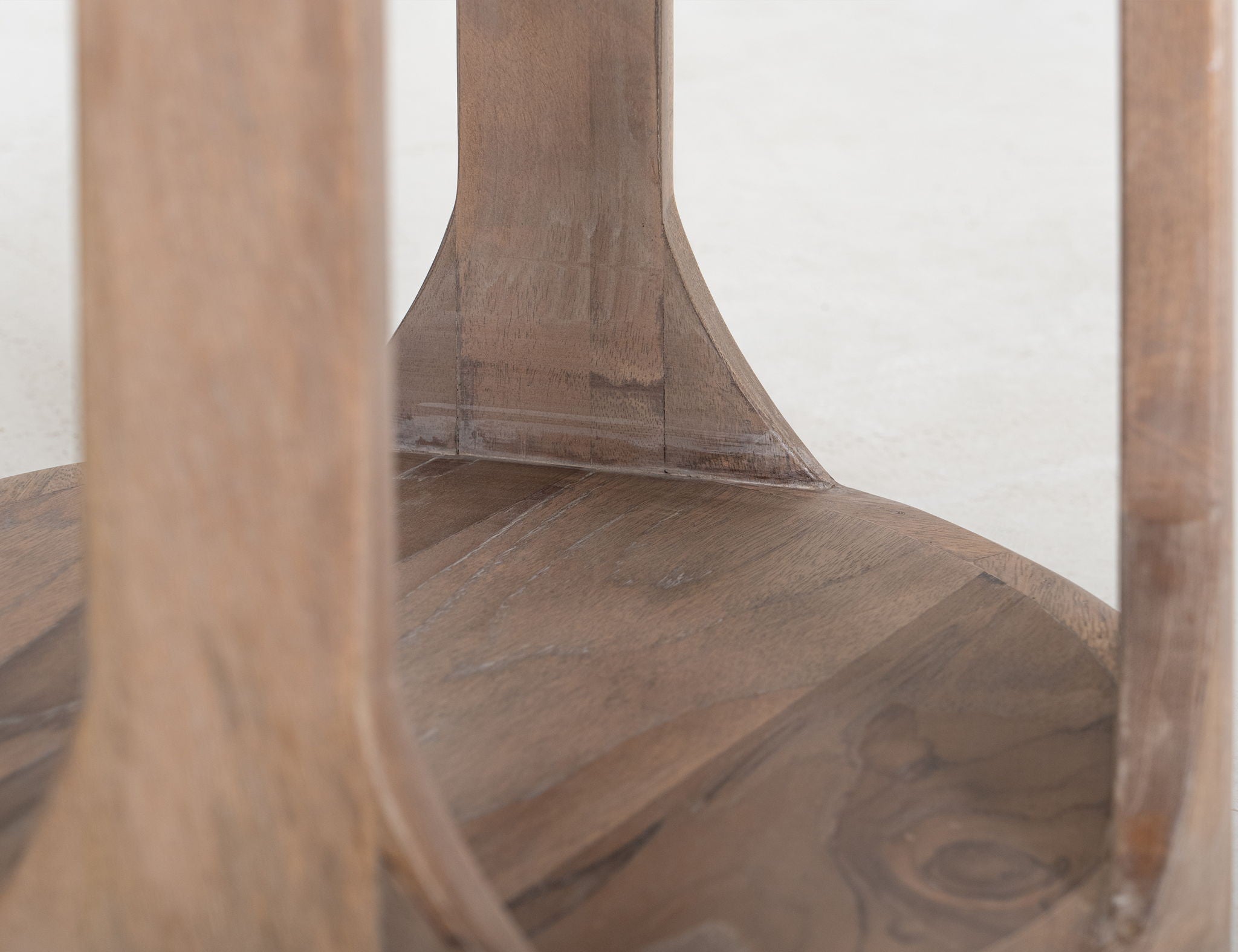 Balam - 1 Shelf Table