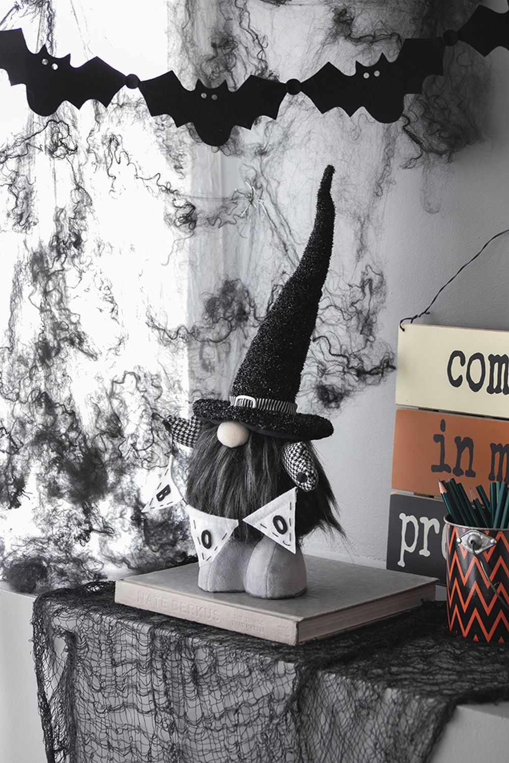 Gnome With 'Boo' Banner, For Halloween Decor - Black White