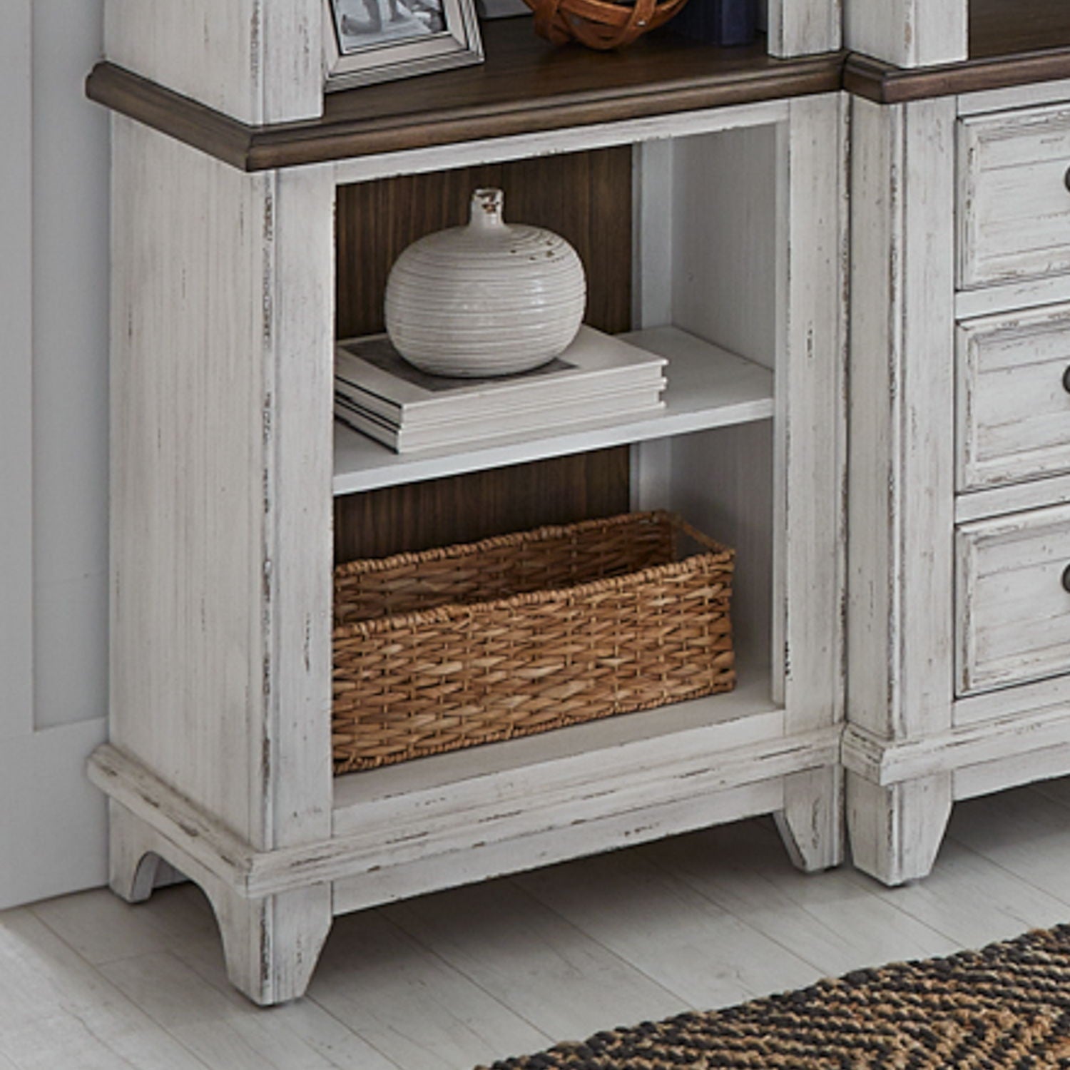 Liberty Furniture River Place - Right Pier Base - White | Meri Furniture