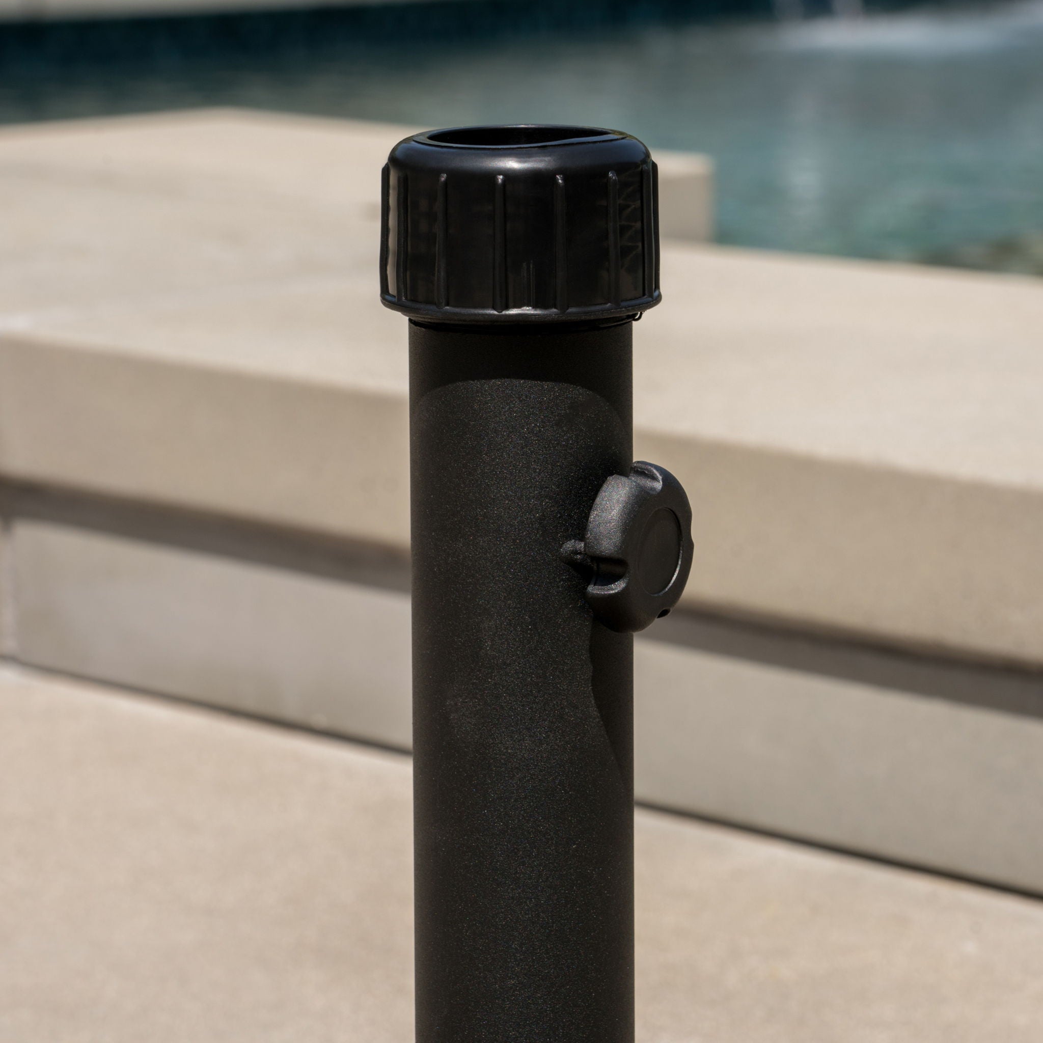 Holder Round Umbrella Base 33 Lbs Concrete - Brown