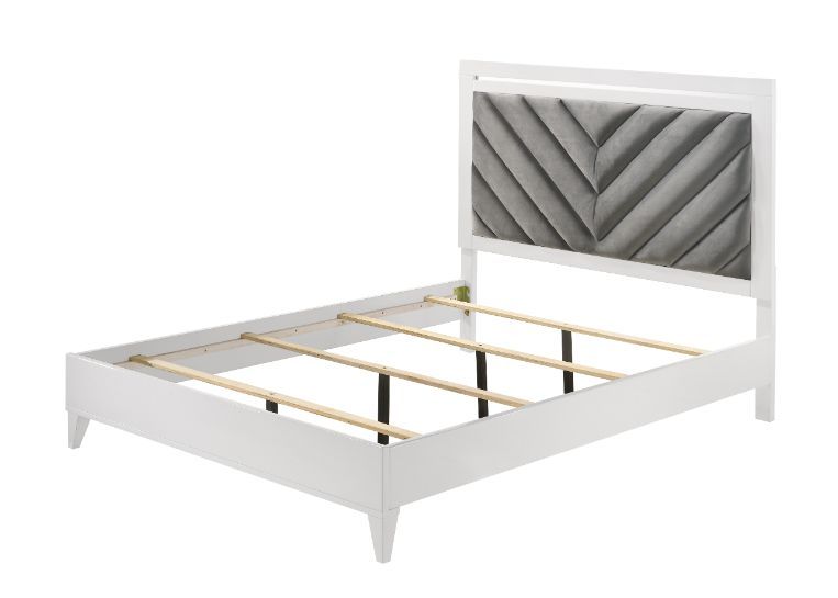 ACME Chelsie - Bed | Meri Furniture