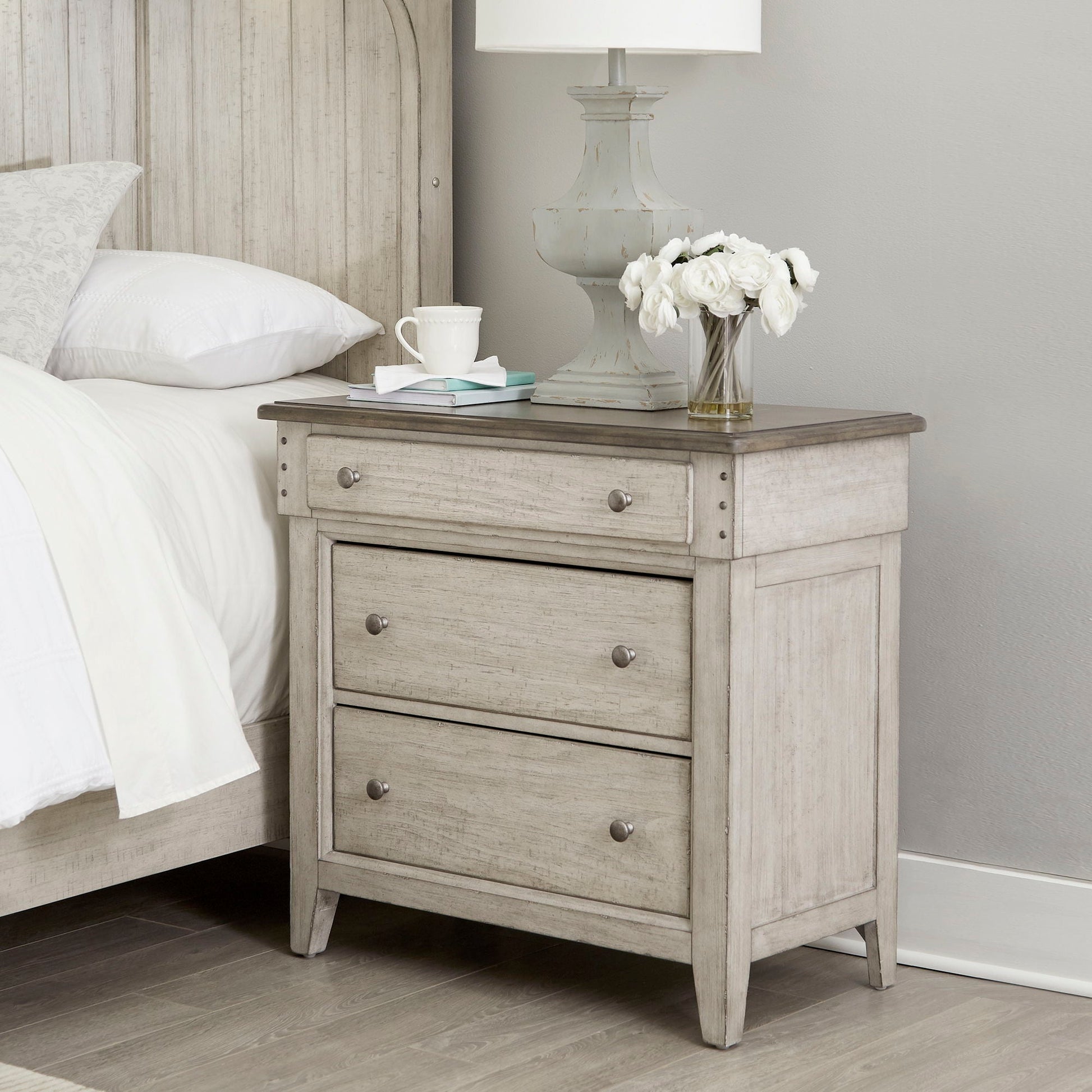 Liberty Furniture Ivy Hollow - 3 Drawer Bedside Chest With Charging Station - White | Meri Furniture