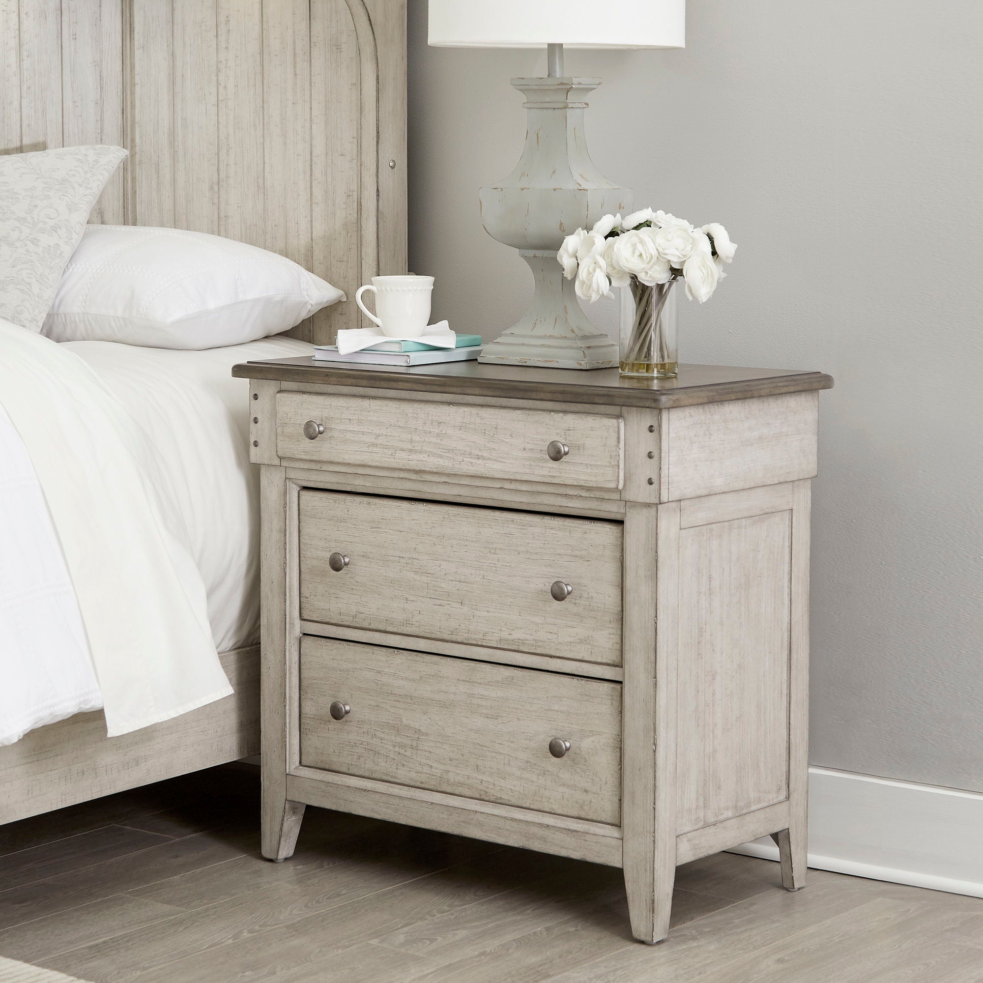 Liberty Furniture Ivy Hollow - 3 Drawer Bedside Chest With Charging Station - White | Meri Furniture