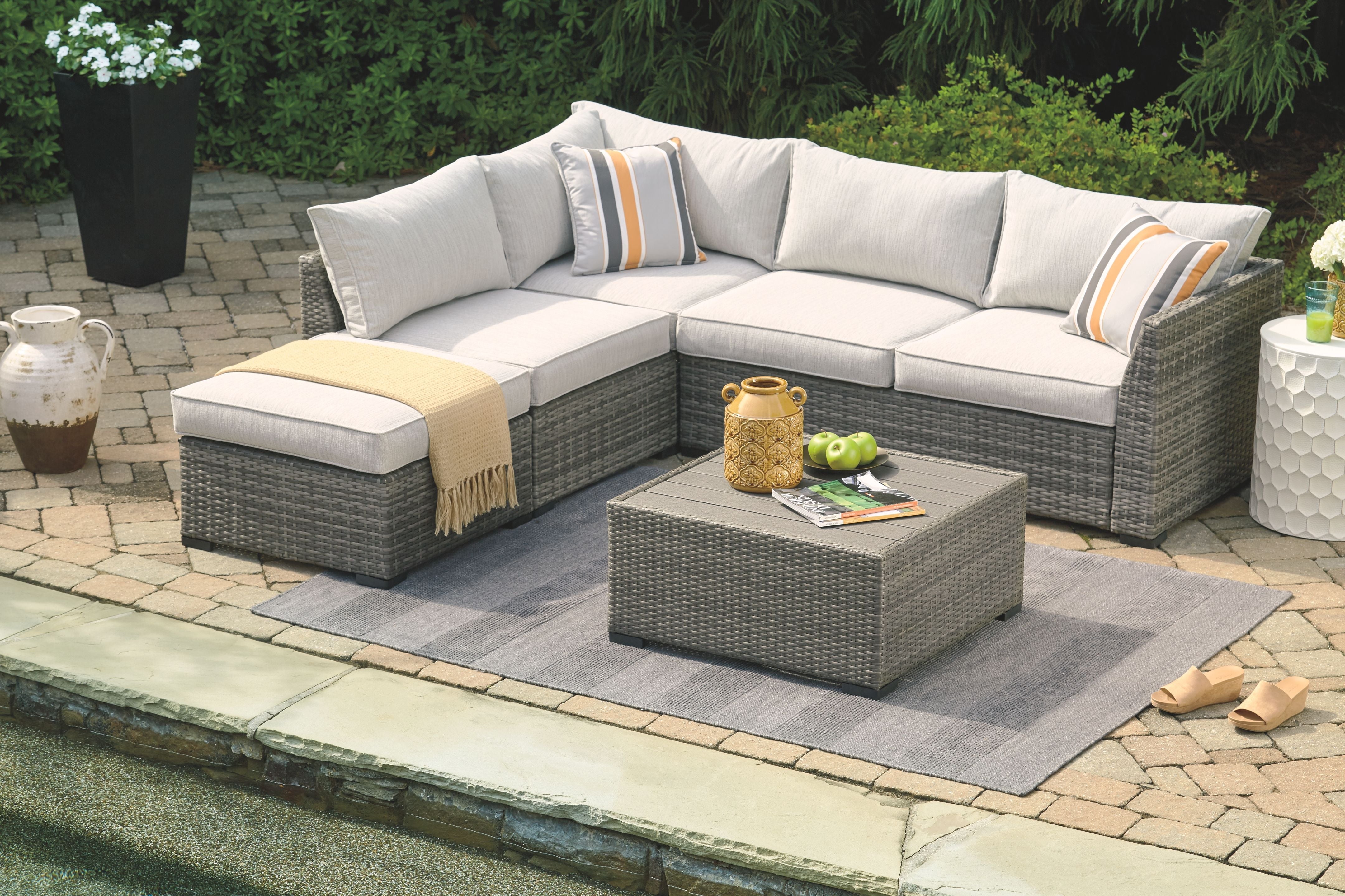 Ashley Furniture Cherry Point - Gray - 4 Pc. - Lounge Set | Meri Furniture