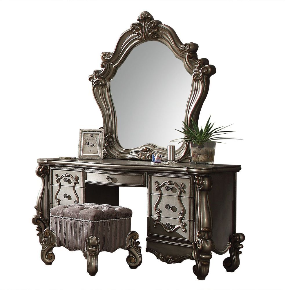 ACME The Versailles vanity stool is the perfect accent to create the style of royalty your bedroom has been needing. | Meri Furniture