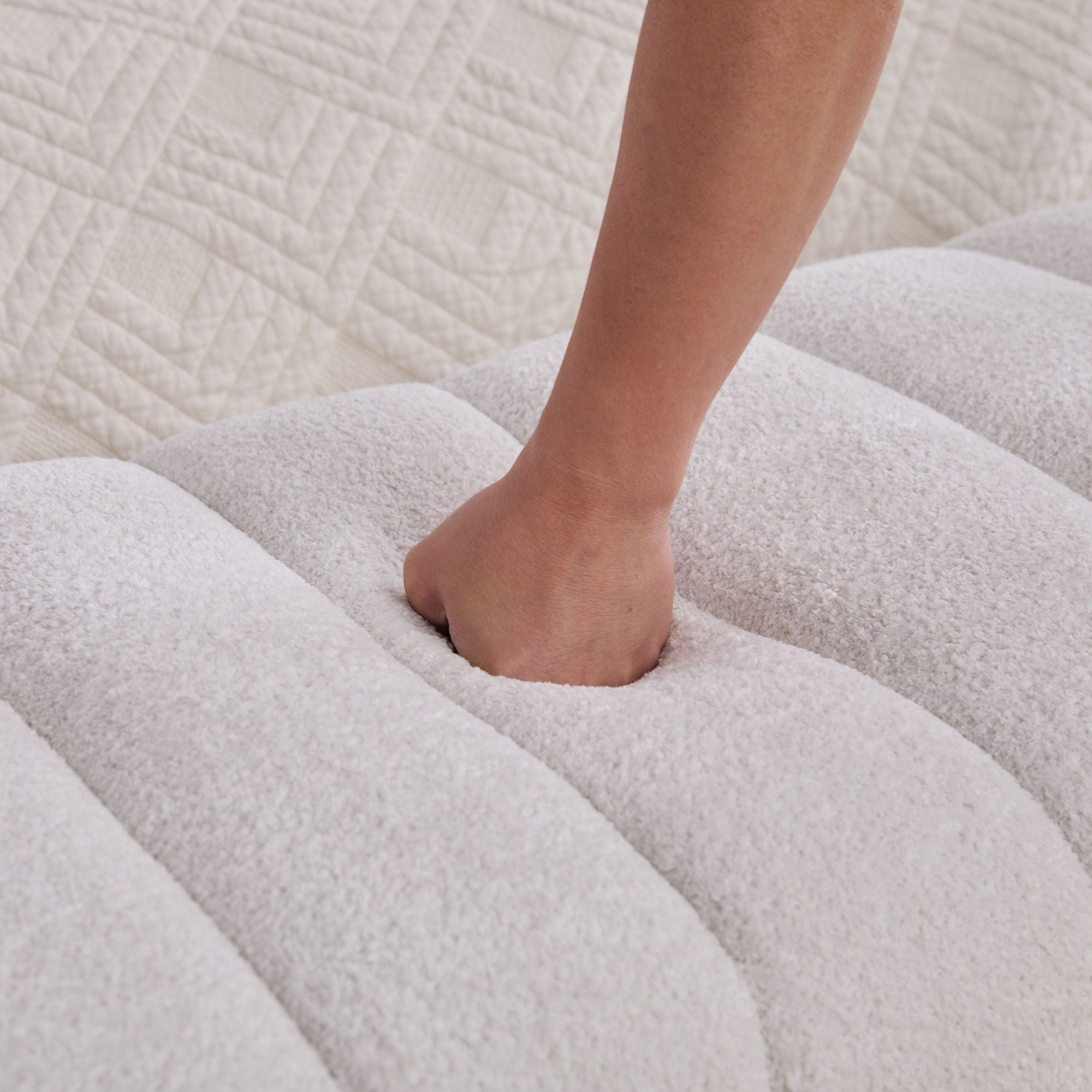 Modern Upholstered Armless Bed Bench With Channel Tufted Design