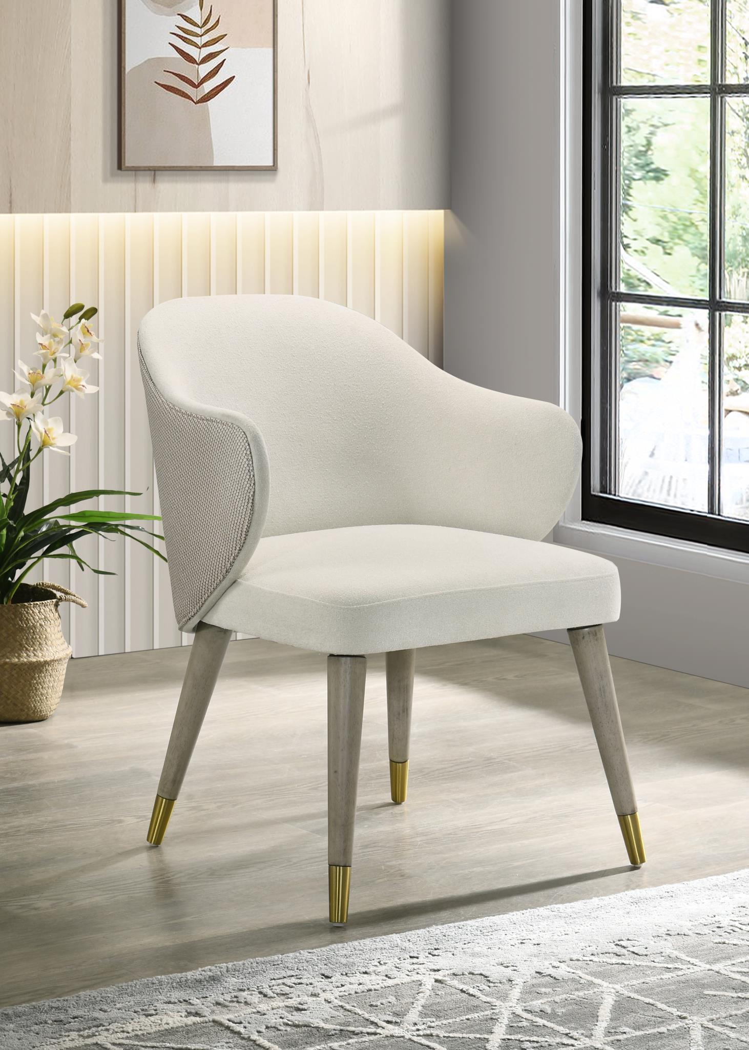 D070 - Dining Room Set