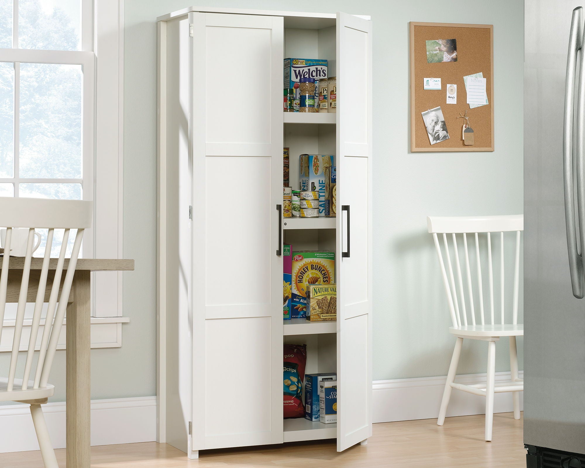 Storage Cabinet in White