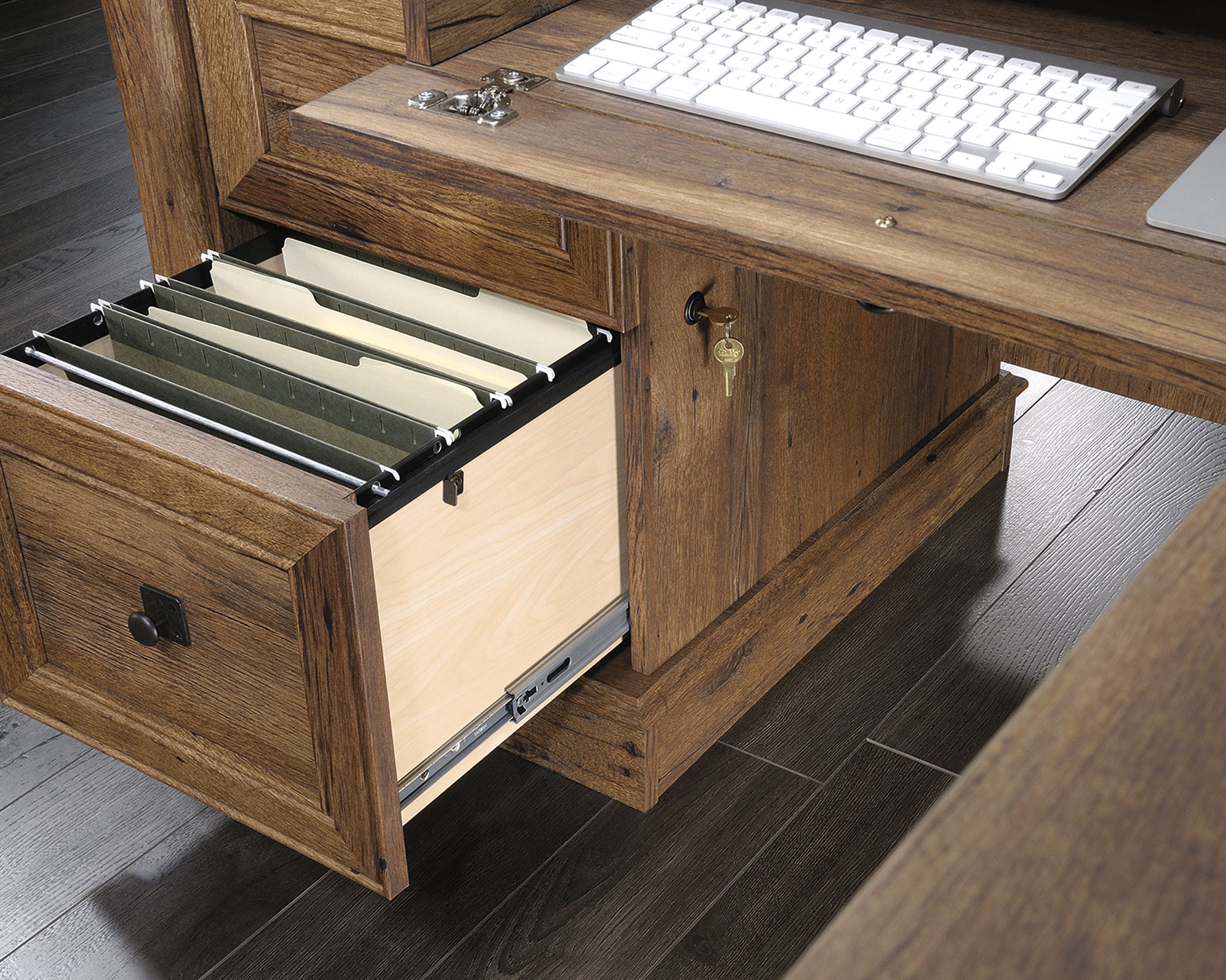 Traditional Style L-Shaped Desk in Vintage Oak