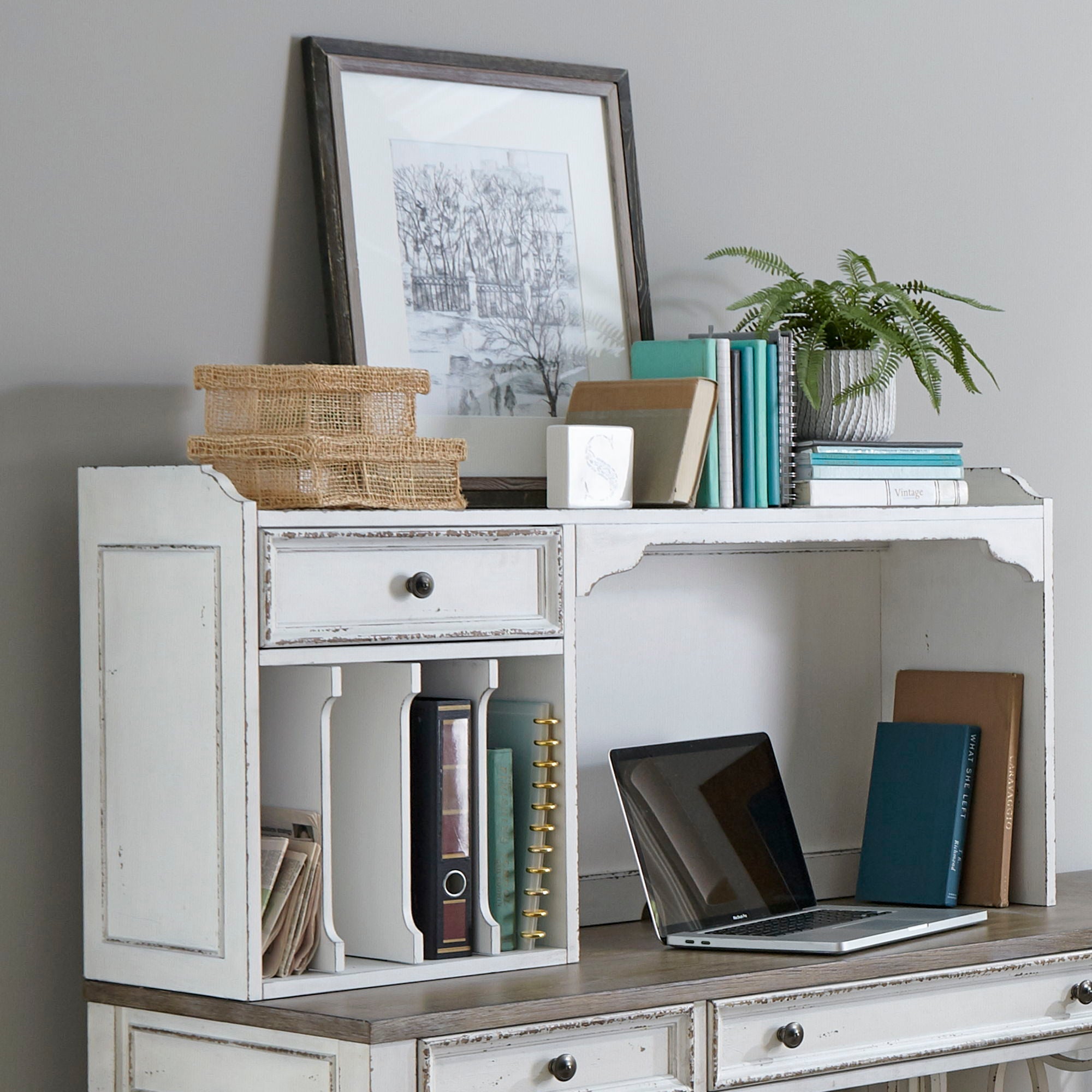 Liberty Furniture Magnolia Manor - Hutch - White | Meri Furniture