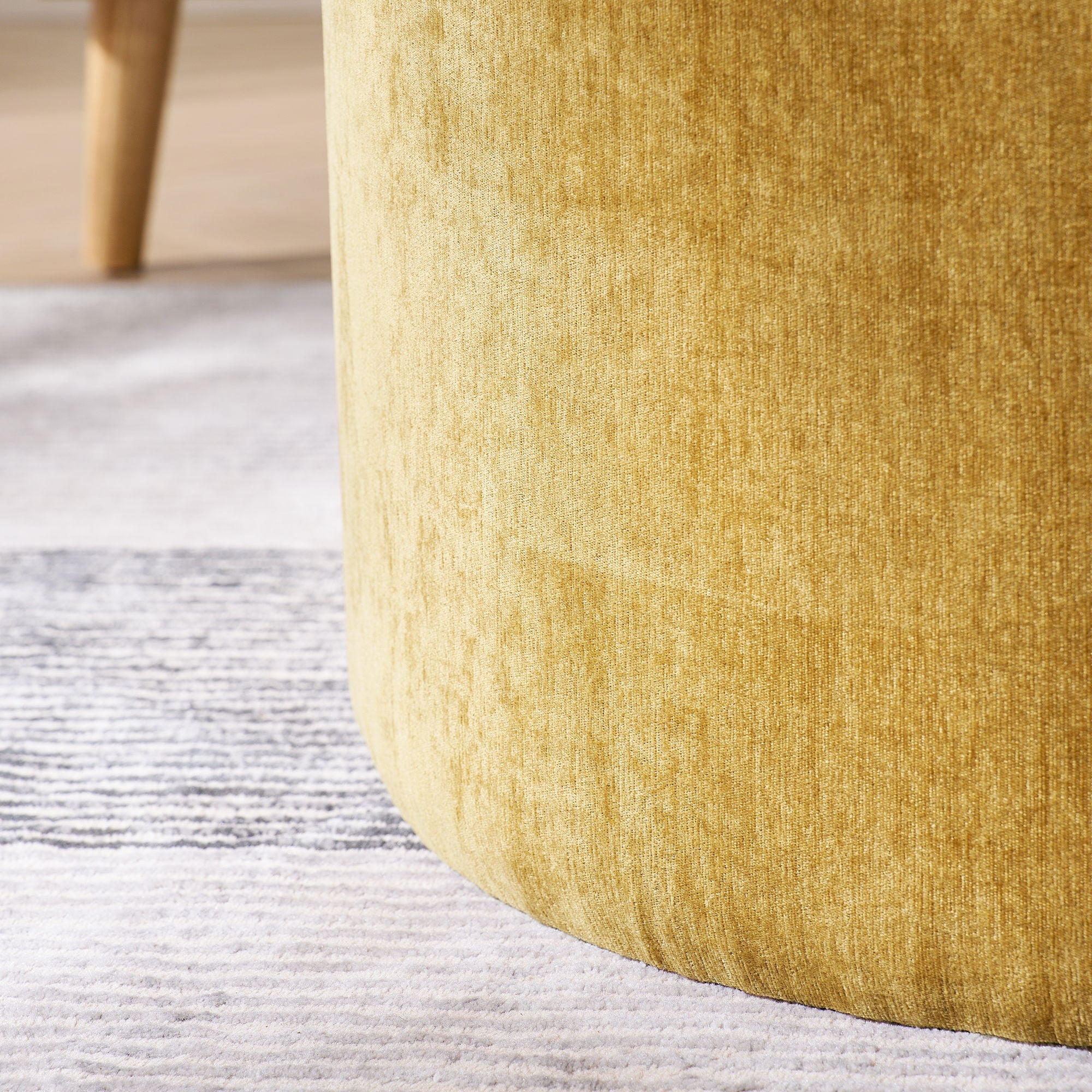 Classic 2 Piece Round Storage Ottoman Set With Drum Shaped Stool