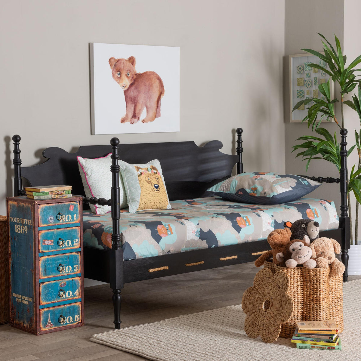 Gaetano Wood Daybed with Turned Spindle Post, Black, Twin
