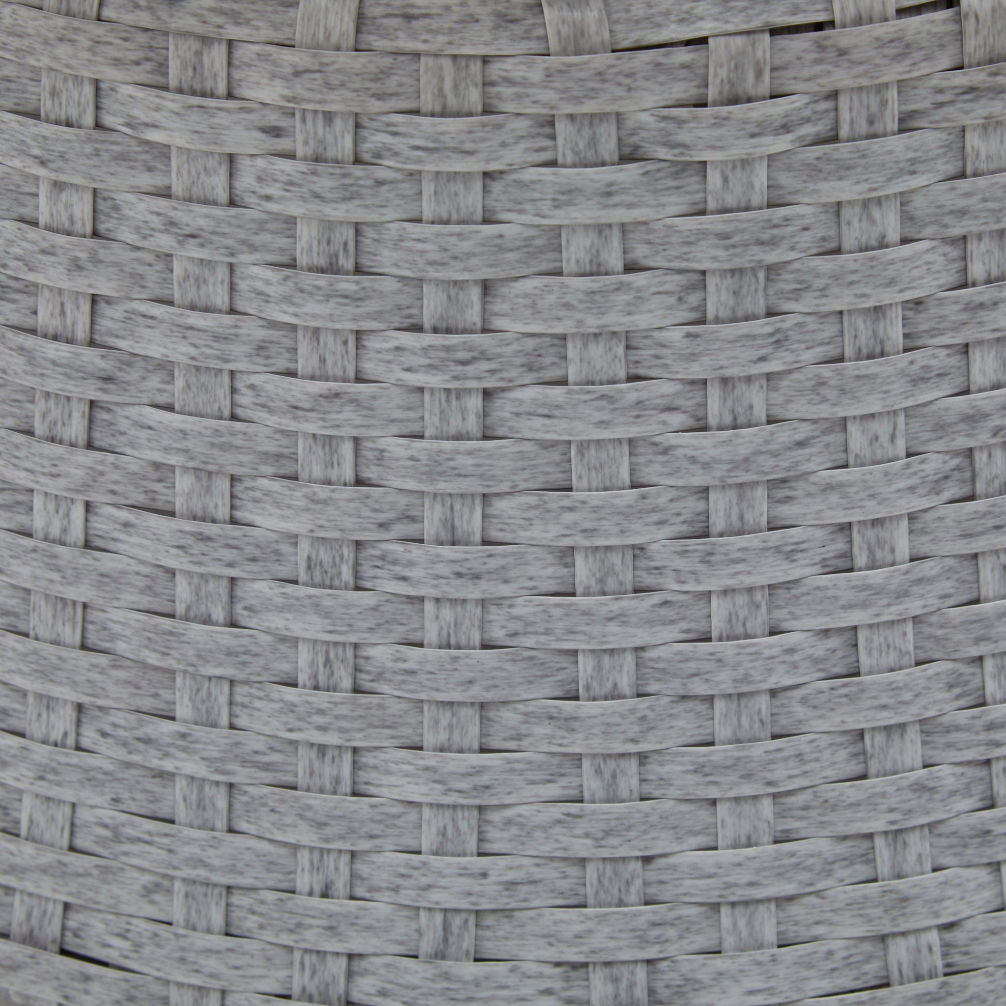 Modern Swivel Wicker Lounge Chair With Round Design