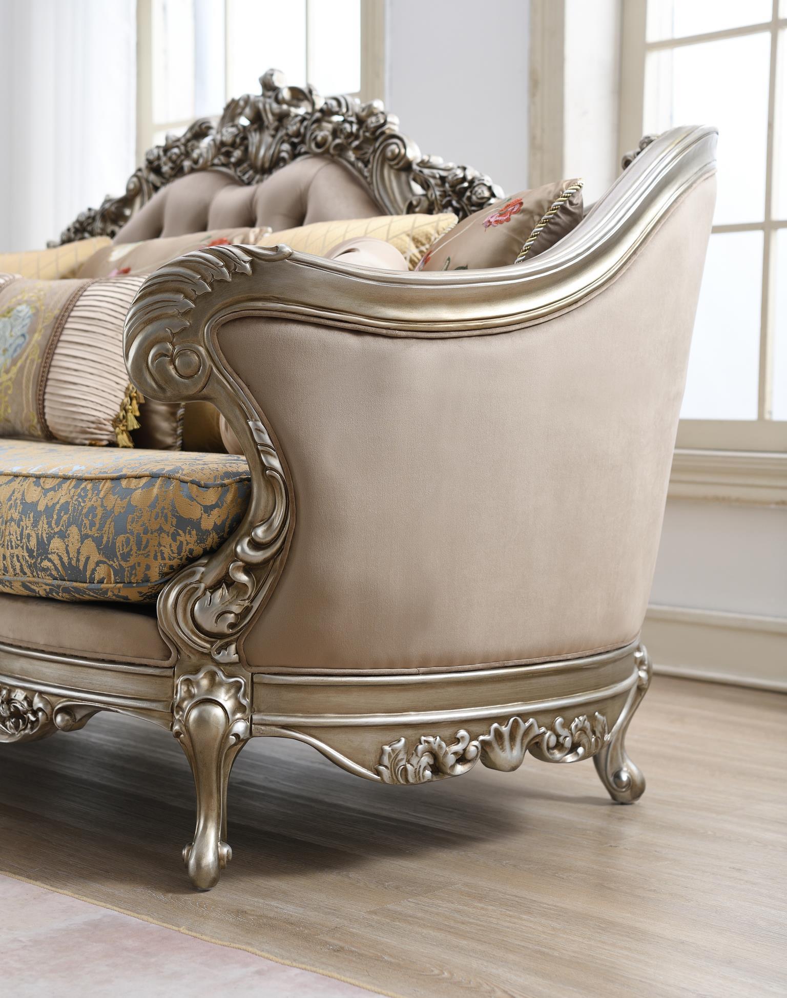 U197 - Traditional Loveseat - Brown