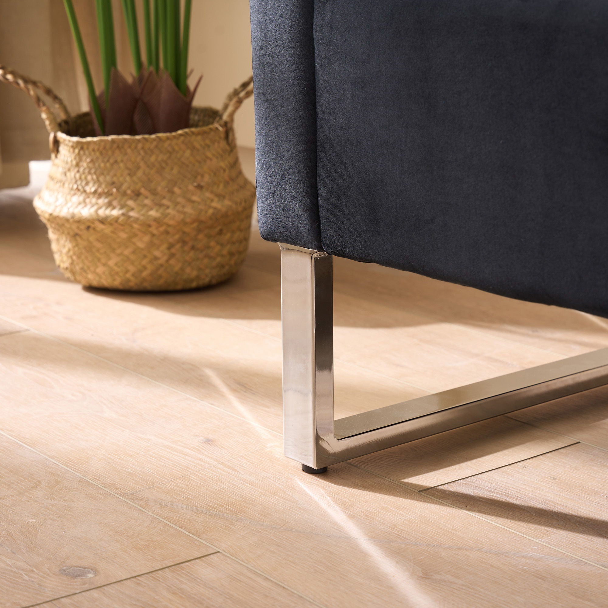 Wide Storage Soft Ottoman Bench With Armrests