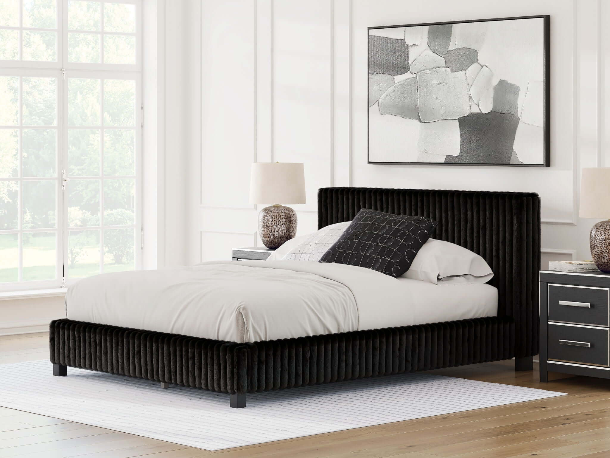 Zuraleus - Upholstered Bed