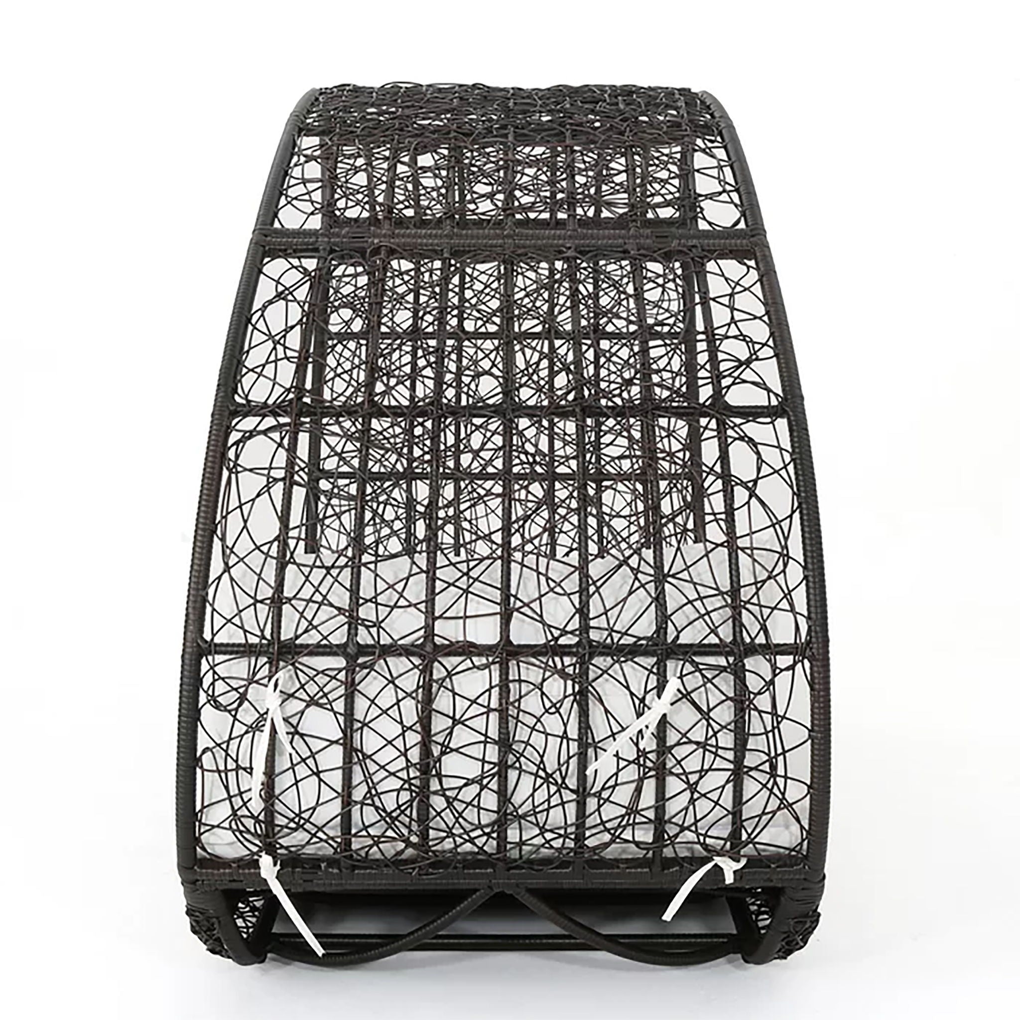 Abigal - Outdoor Wicker Daybed With Cushion