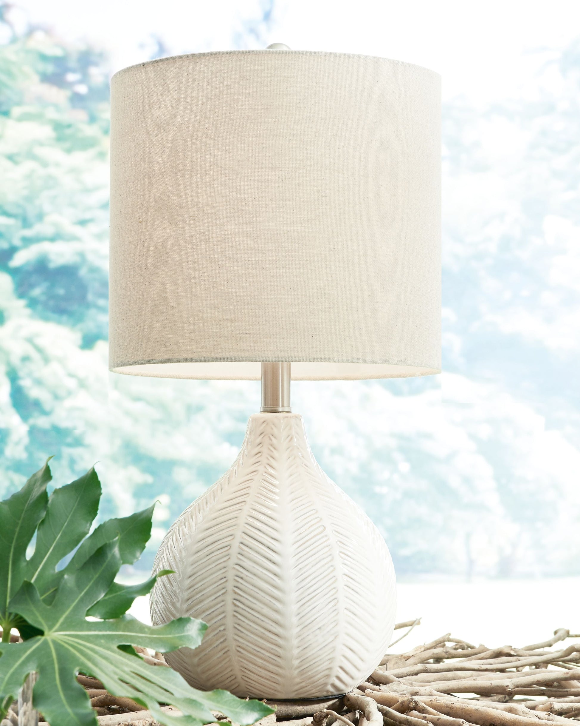 Ashley Furniture Rainermen - Off White - Ceramic Table Lamp | Meri Furniture