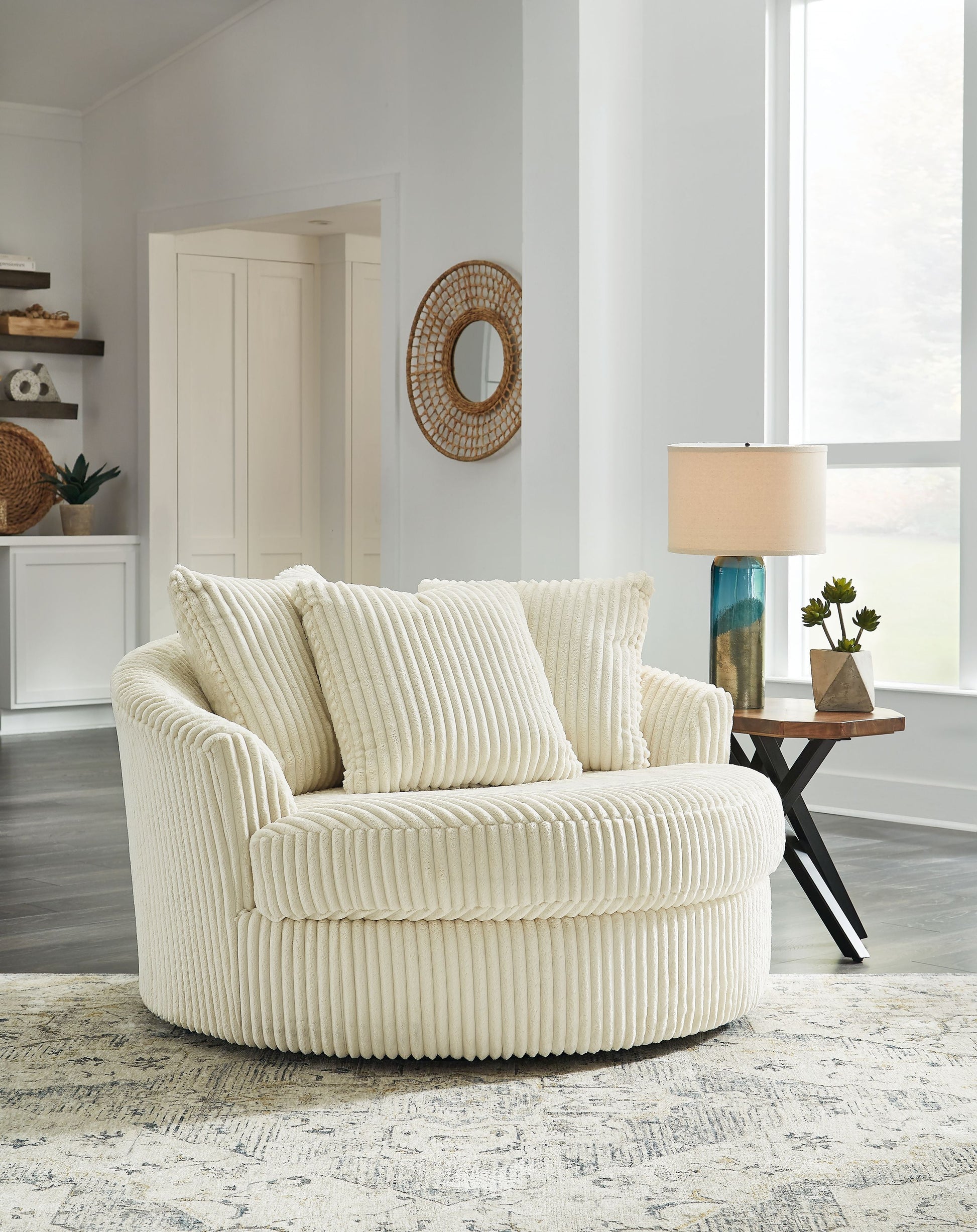 Signature Design by Ashley® Lindyn - Oversized Swivel Accent Chair | Meri Furniture