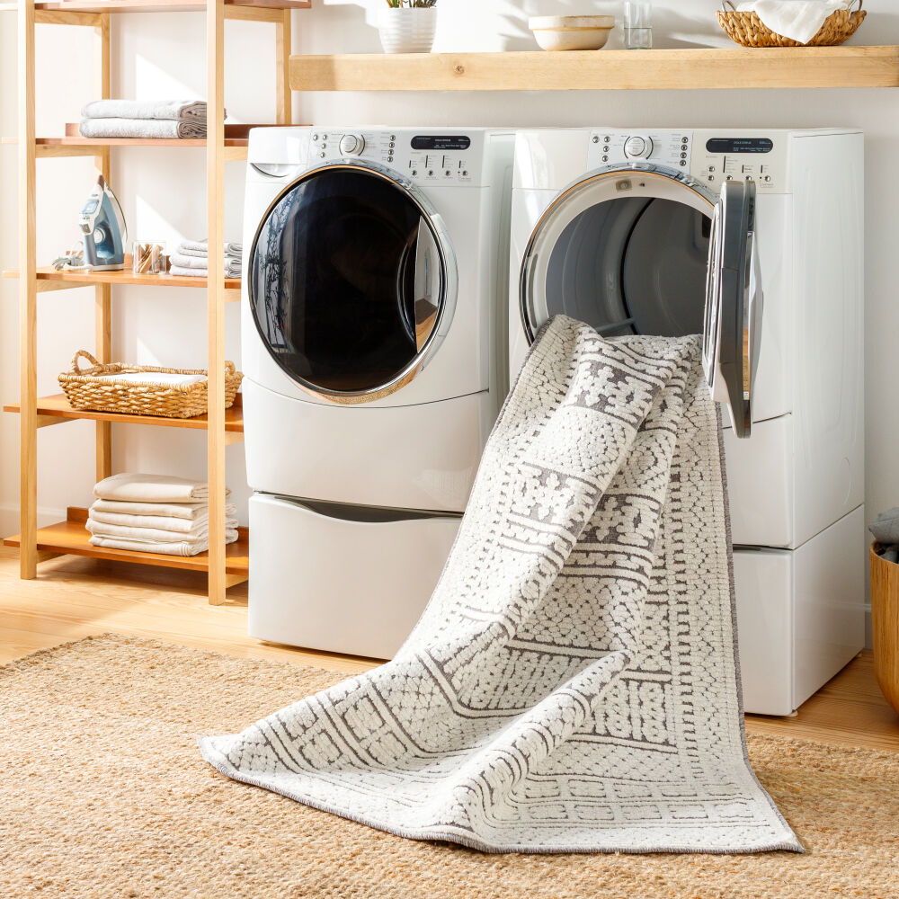 Lyna Machine Woven Rug