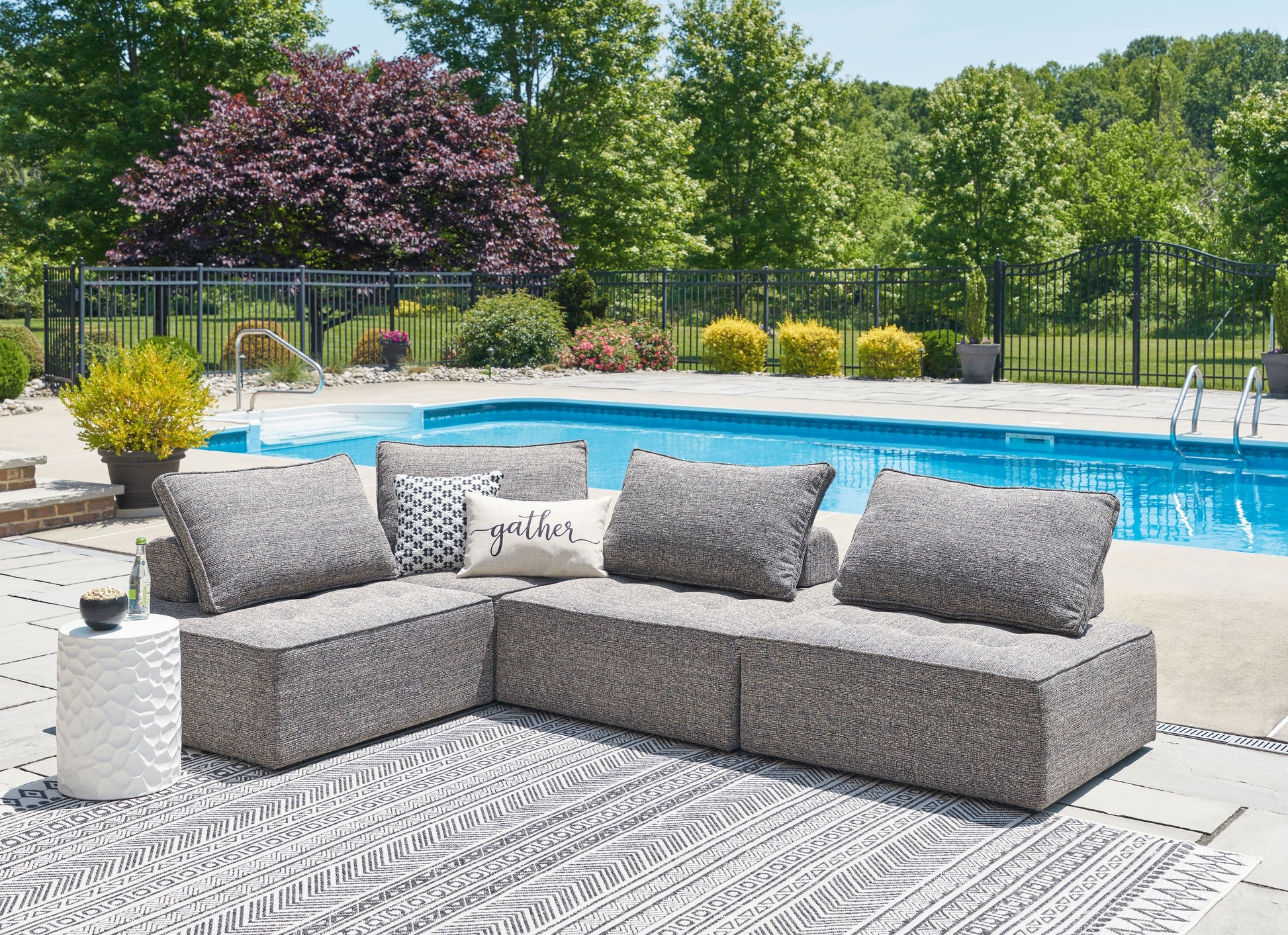 Signature Design by Ashley® Bree Zee - Outdoor Sectional | Meri Furniture