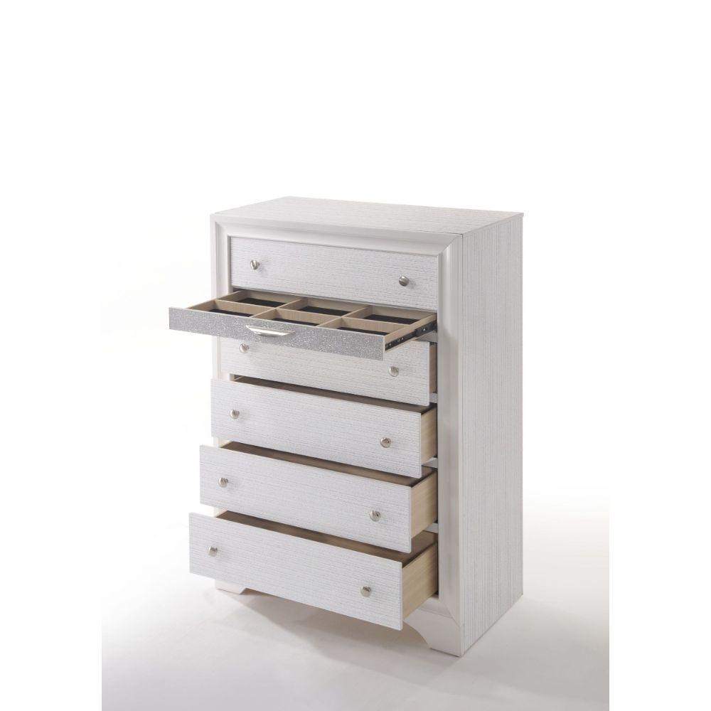 ACME The Naima chest offers a sophisticated look, clean lines and contemporary style. | Meri Furniture