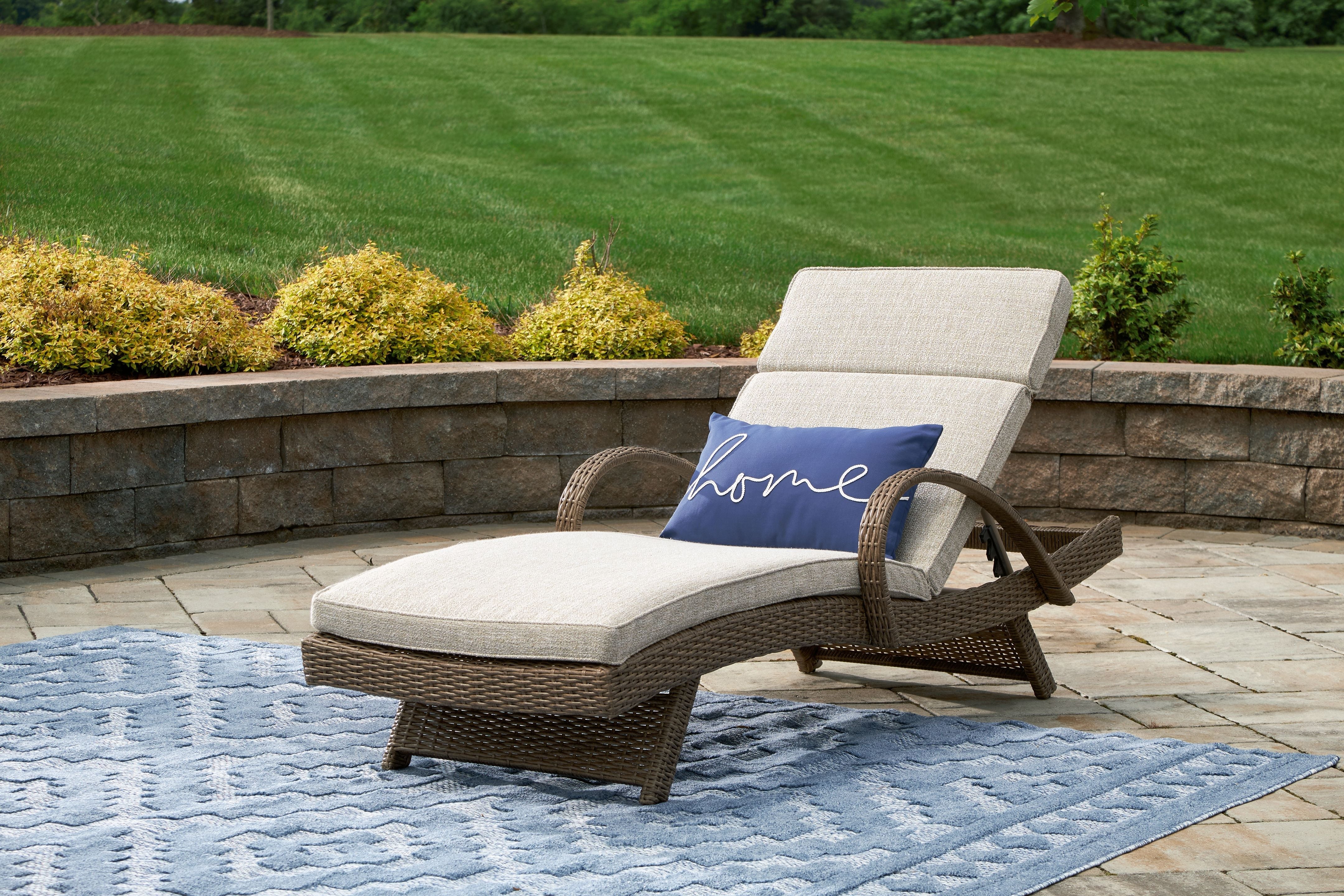Signature Design by Ashley® Beachcroft - Beige - Chaise Lounge With Cushion | Meri Furniture