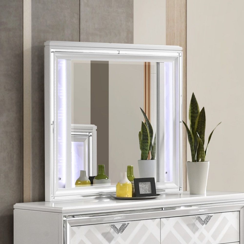 ACME Skylar - Accent Mirror With Led - White | Meri Furniture