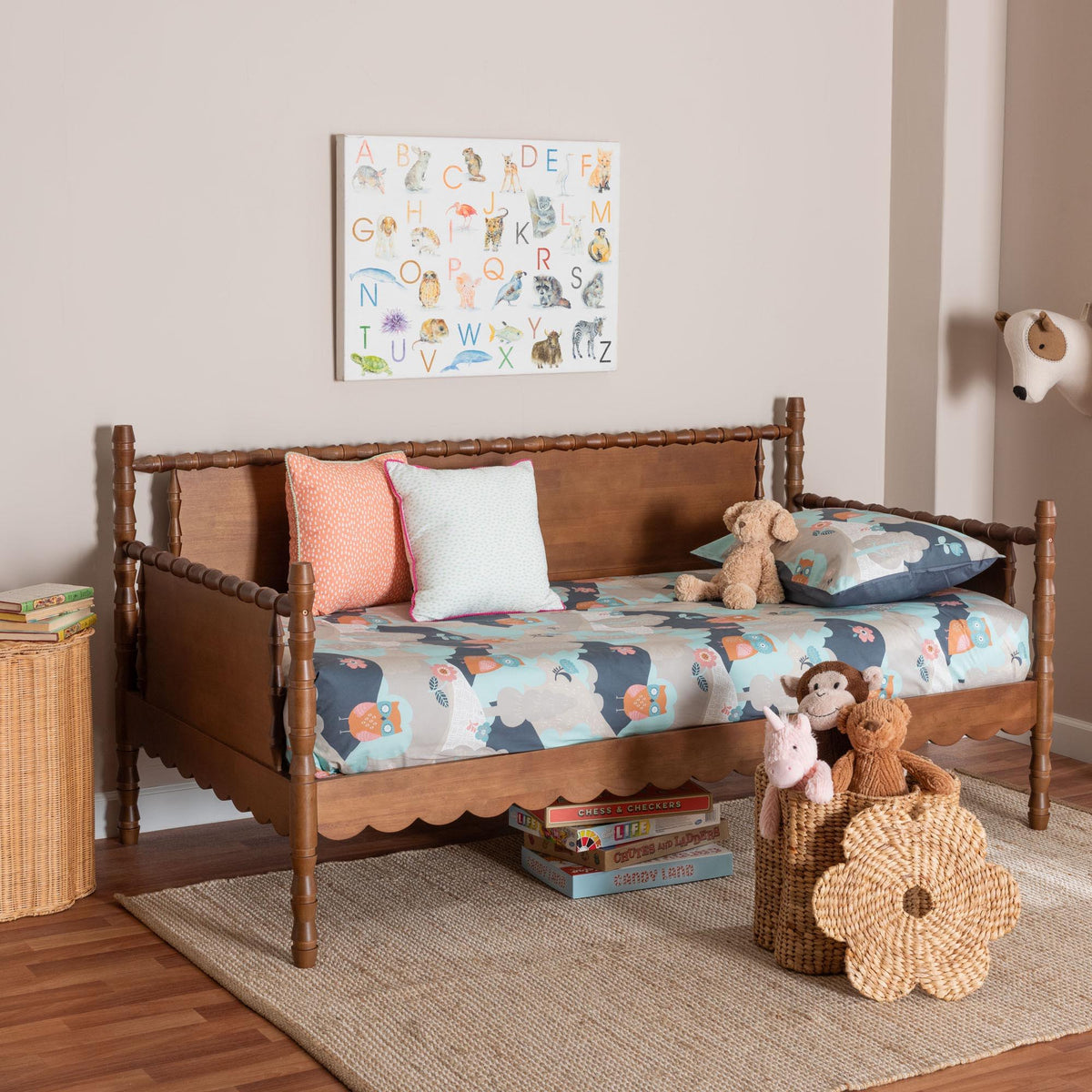 Danette Bobbin Wood Daybed, Twin