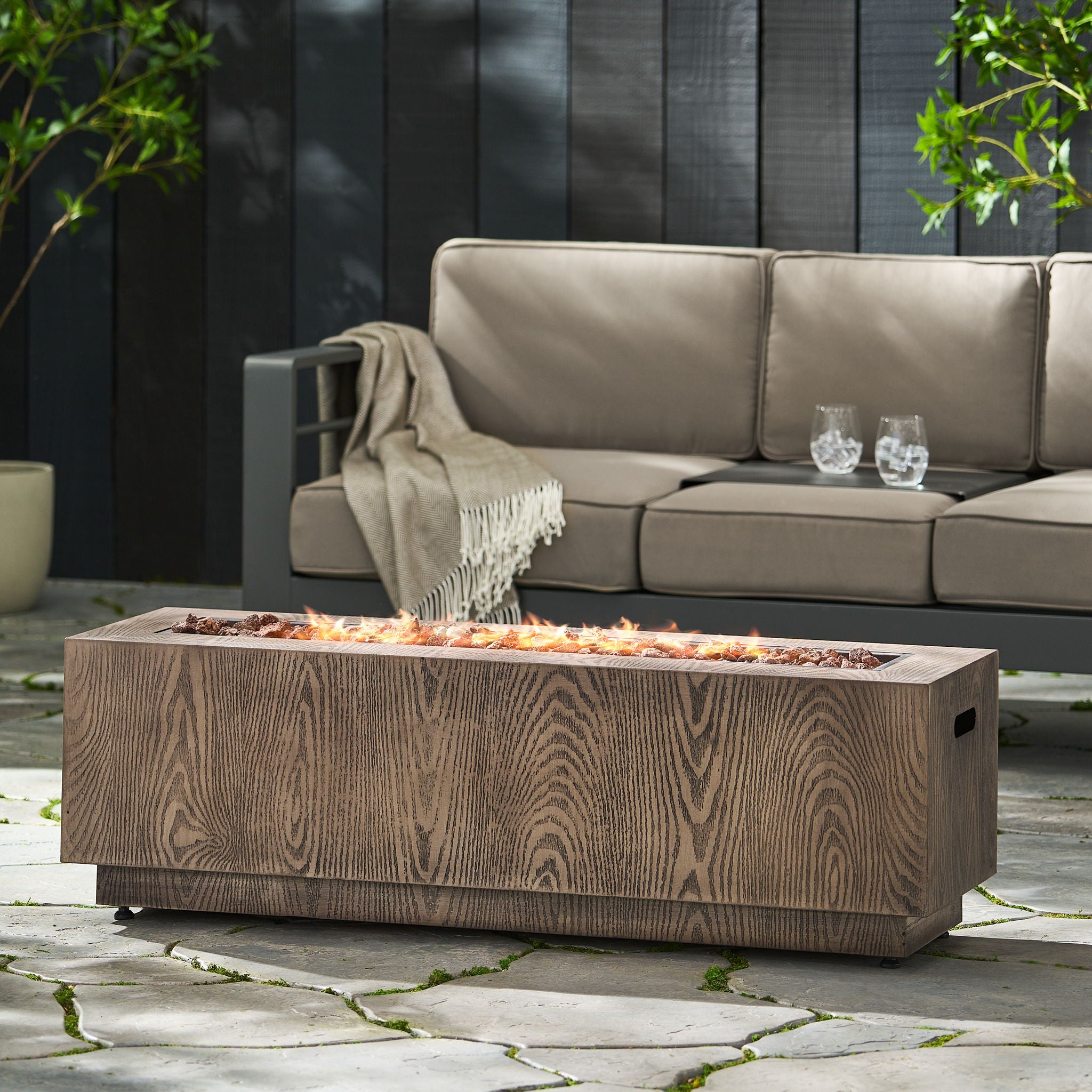 Wellington Square Iron Fire Pit With Wood Pattern Design And 50,000 Btu Output