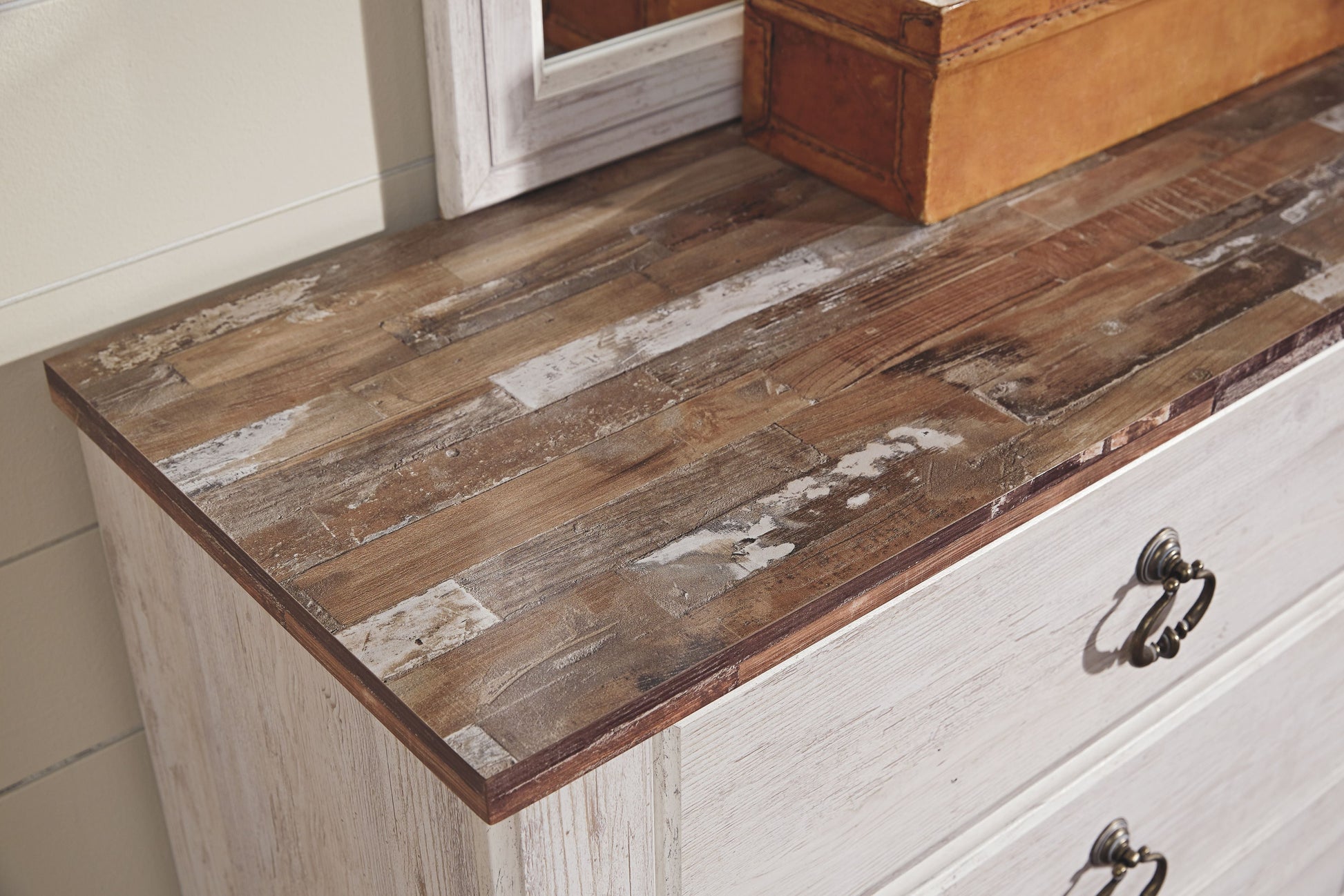 Ashley Furniture Willowton - Dresser, Mirror | Meri Furniture