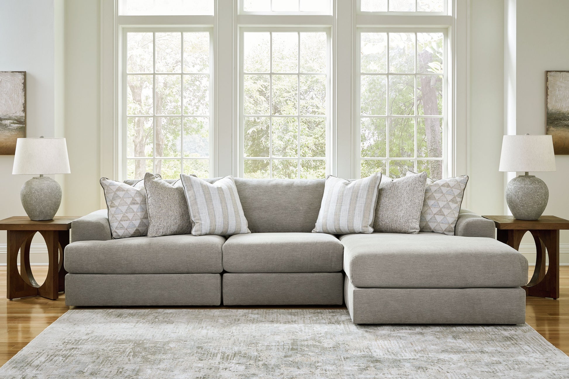 Signature Design by Ashley® Avaliyah - Sectional | Meri Furniture