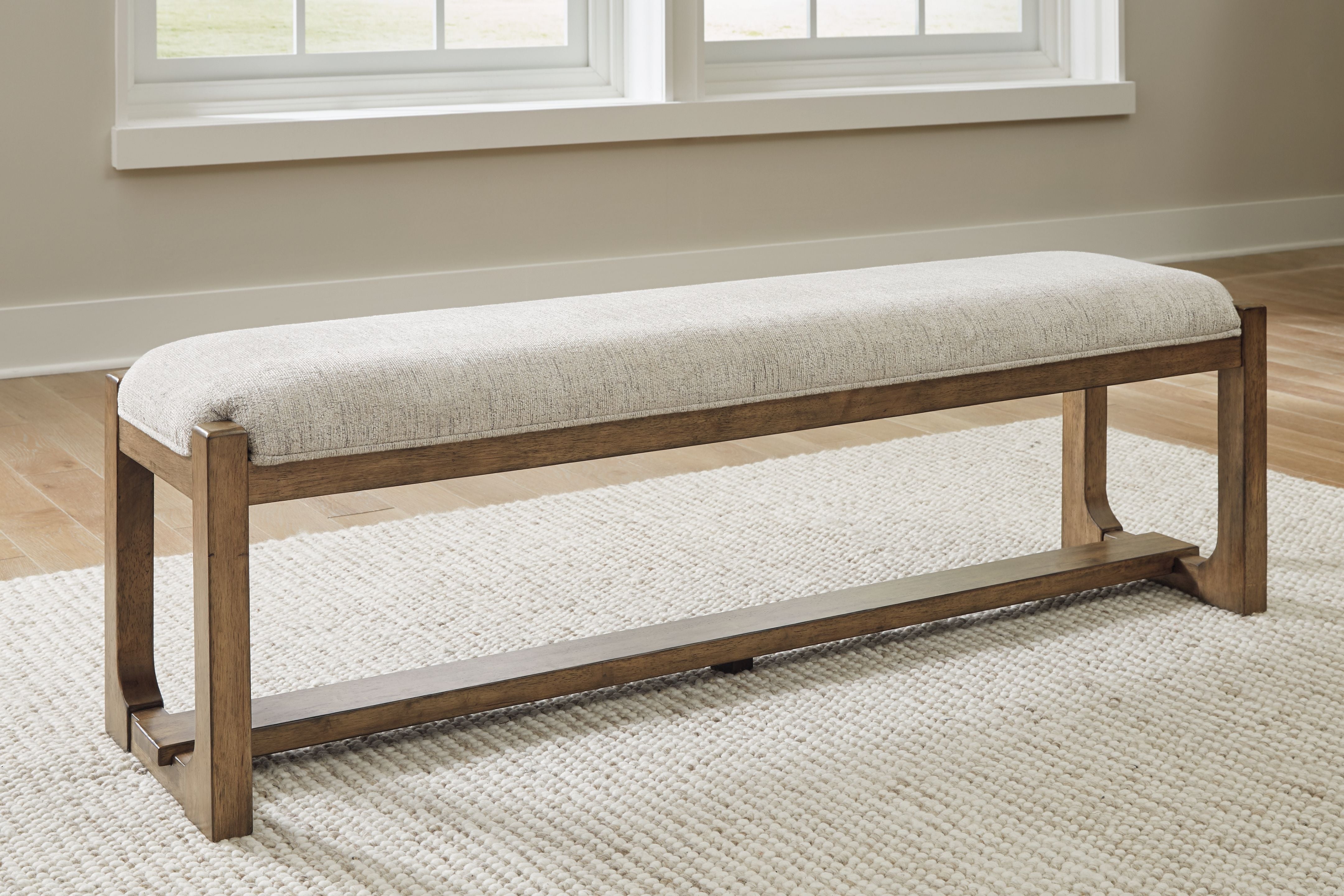 Signature Design by Ashley® Cabalynn - Oatmeal / Light Brown - Large Uph Dining Room Bench | Meri Furniture